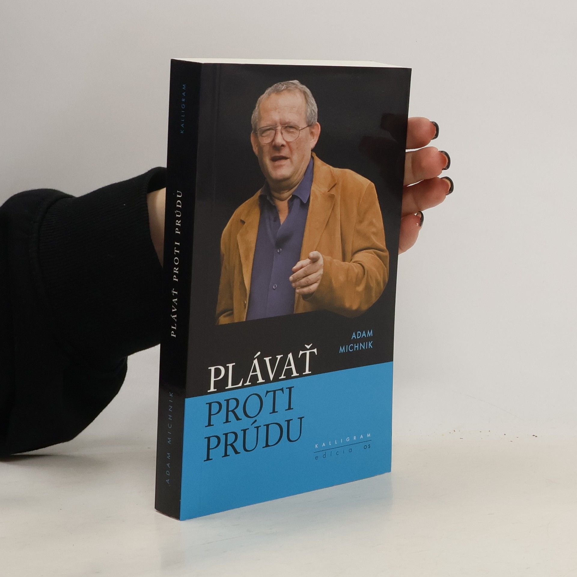 Adam Michnik Plávať proti prúdu