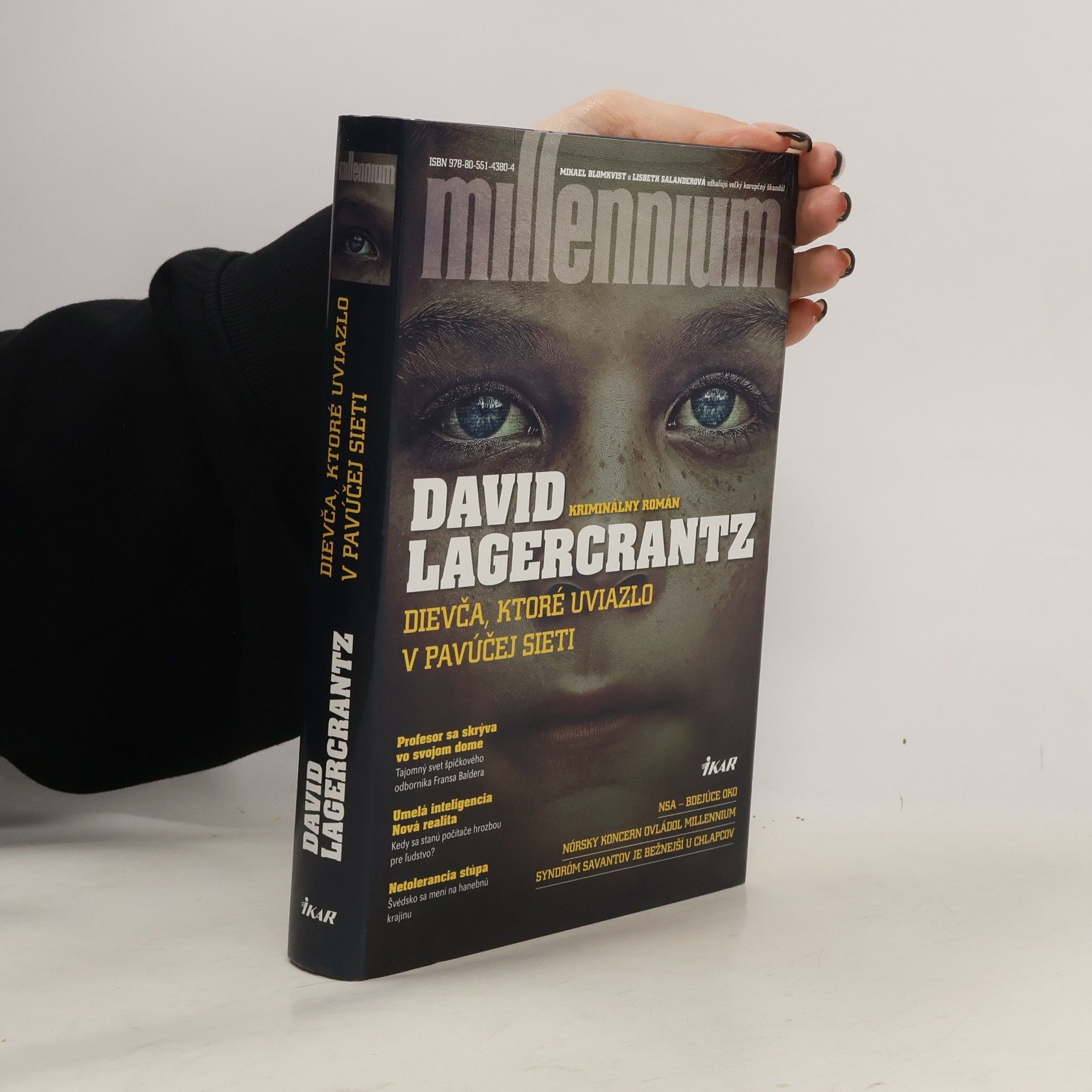 David Lagercrantz Dievča, ktoré uviazlo v pavúčej sieti