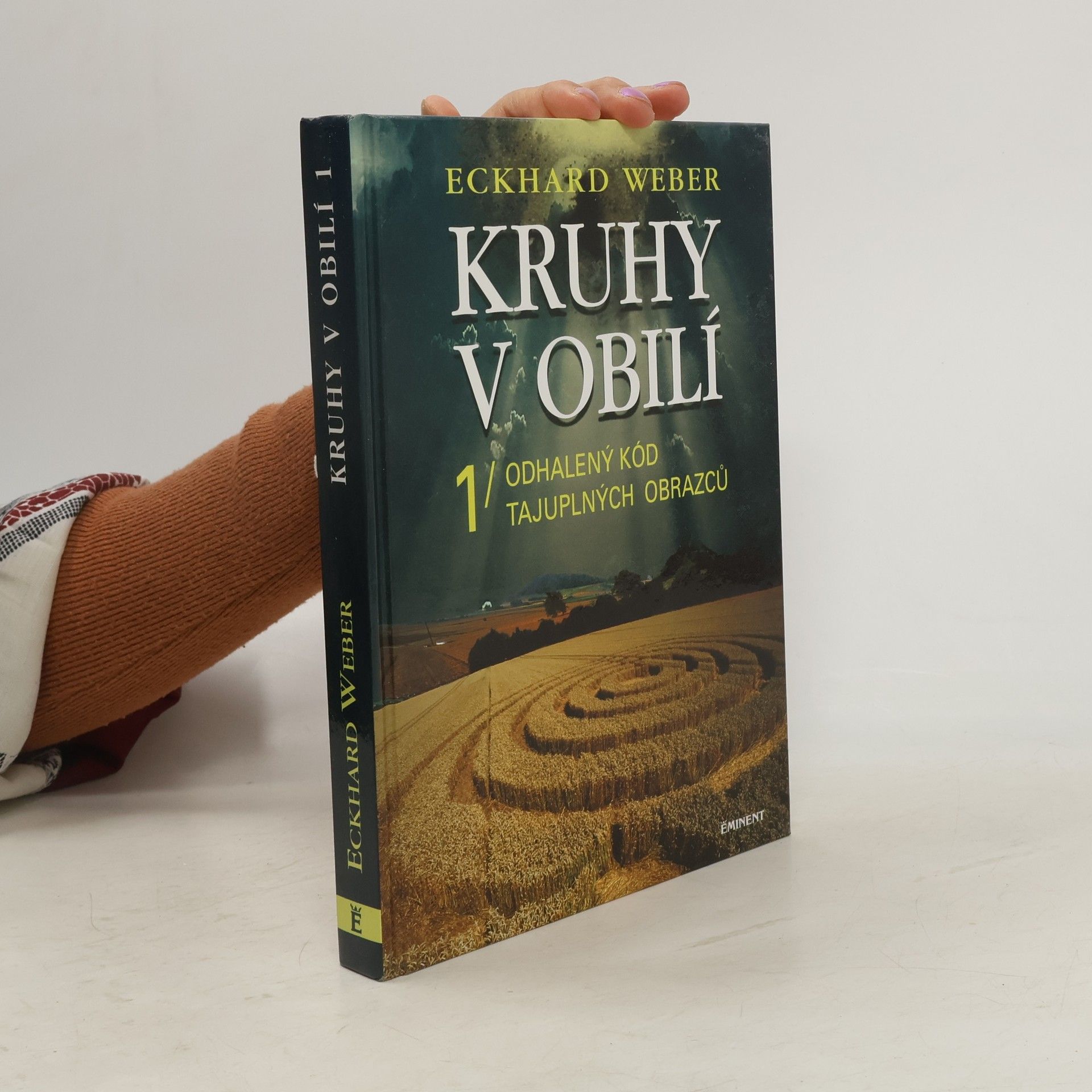 Eckhard Weber Kruhy v obilí 1
