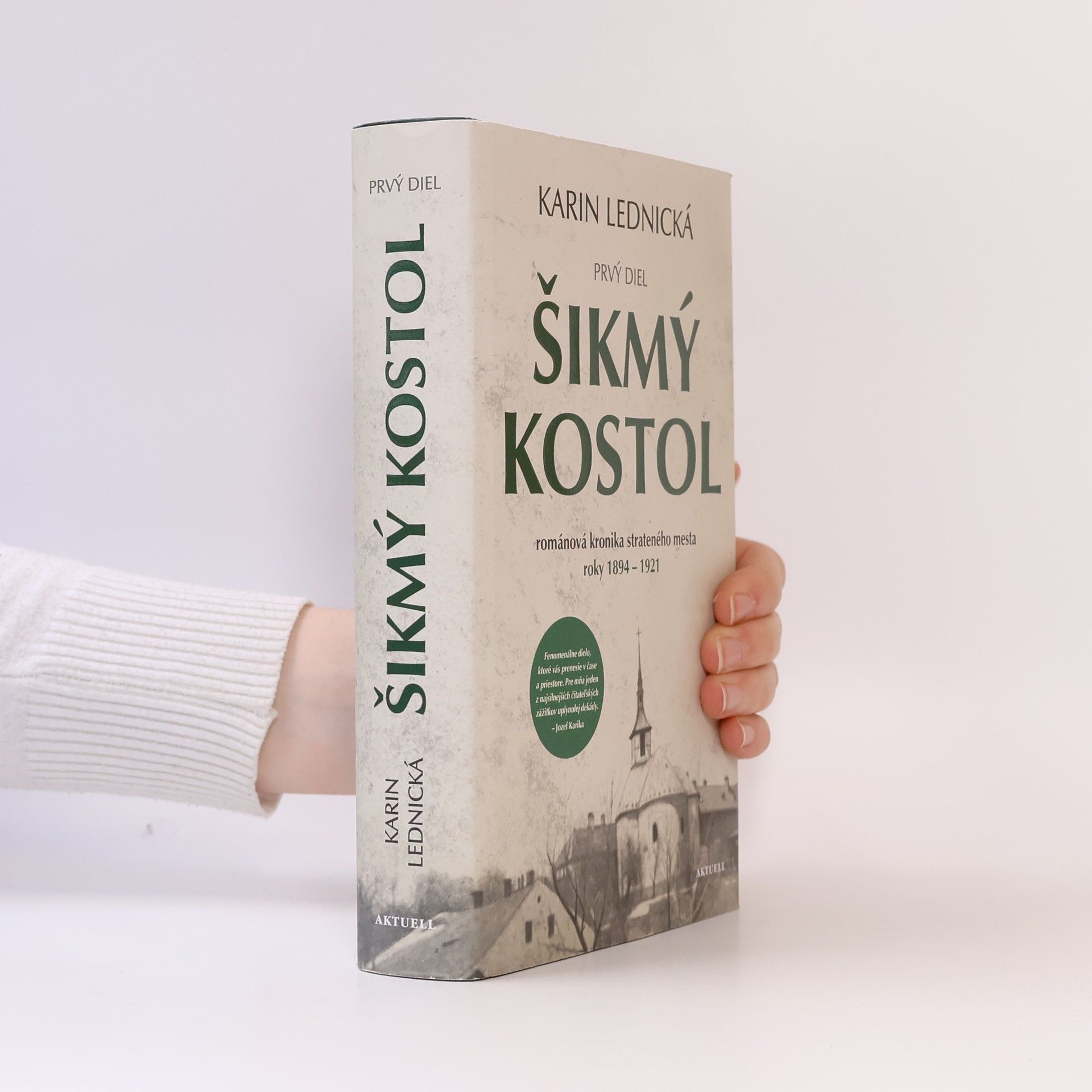 Karin Lednická Šikmý kostol 1