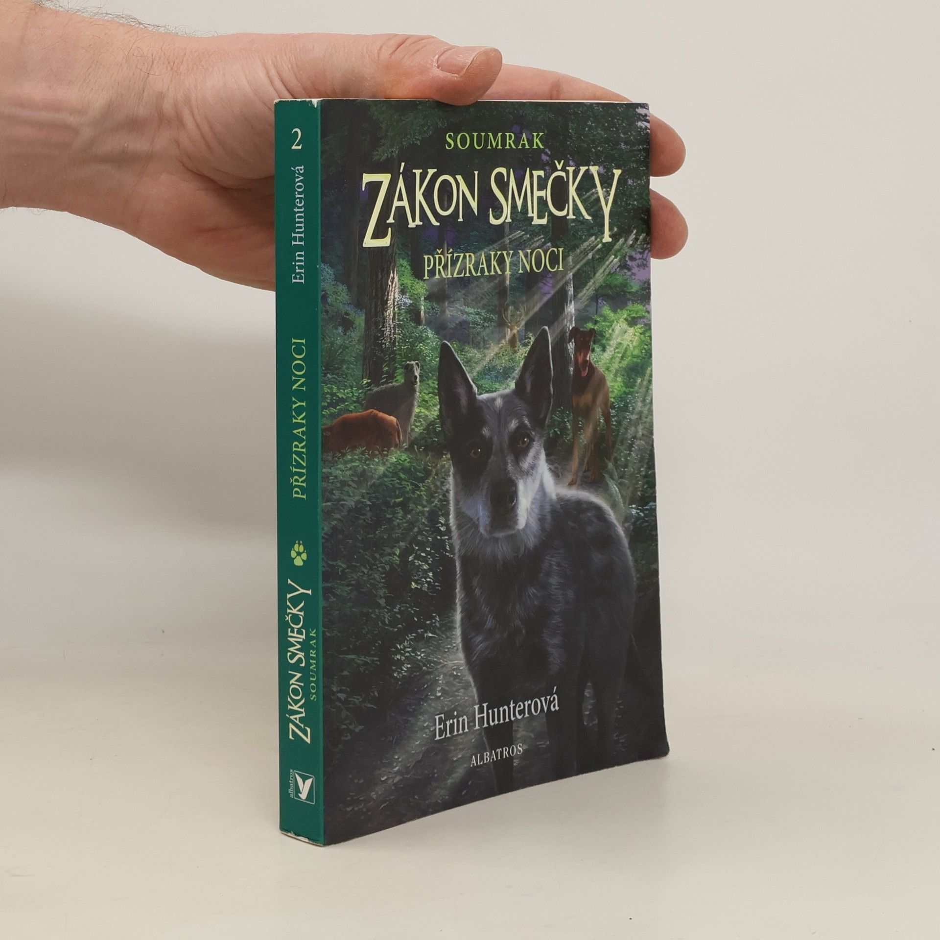 Erin Hunter Soumrak. Zákon smečky 2. Přízraky noci