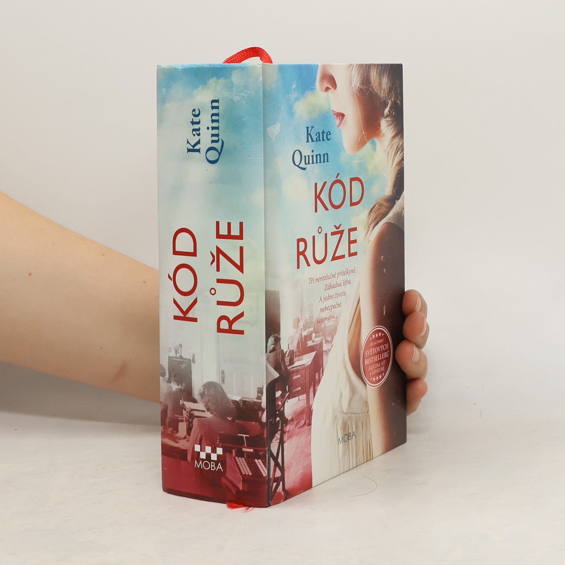 Kate Quinn Kód růže