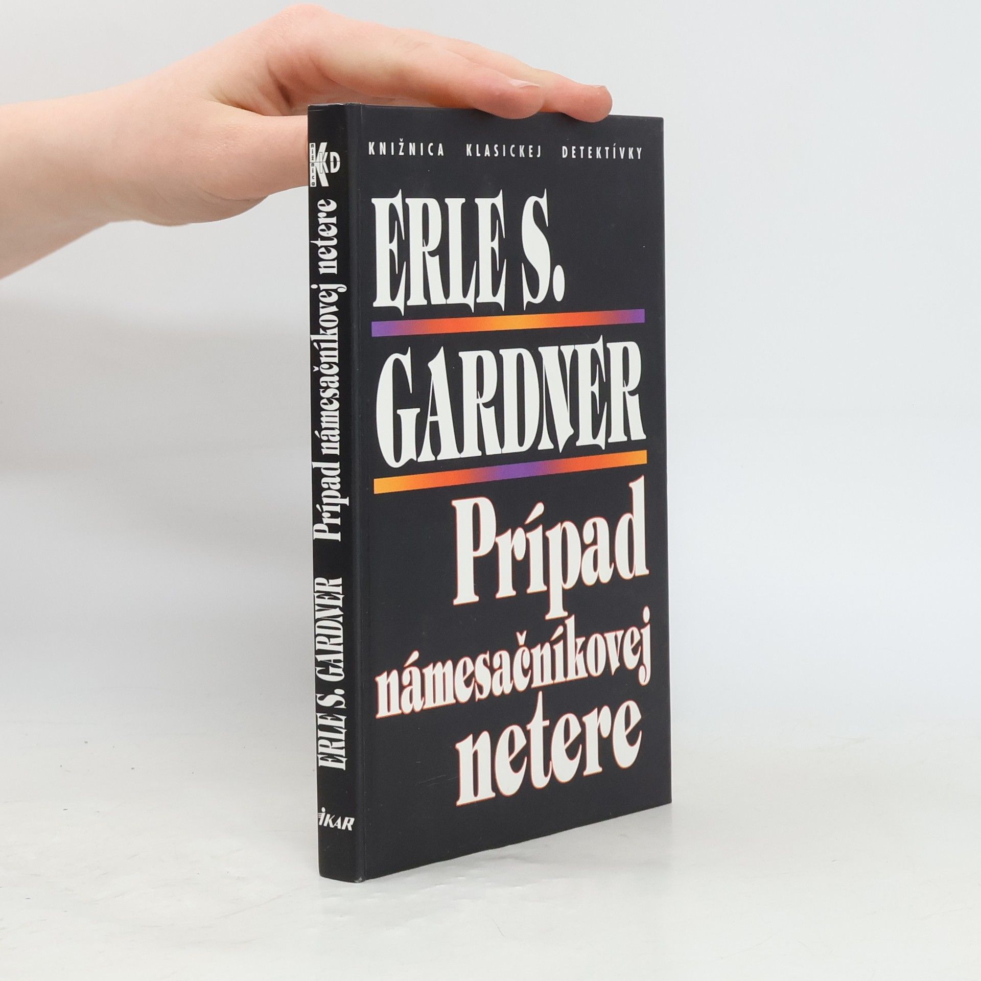 Erle Stanley Gardner Prípad námesačníkovej netere