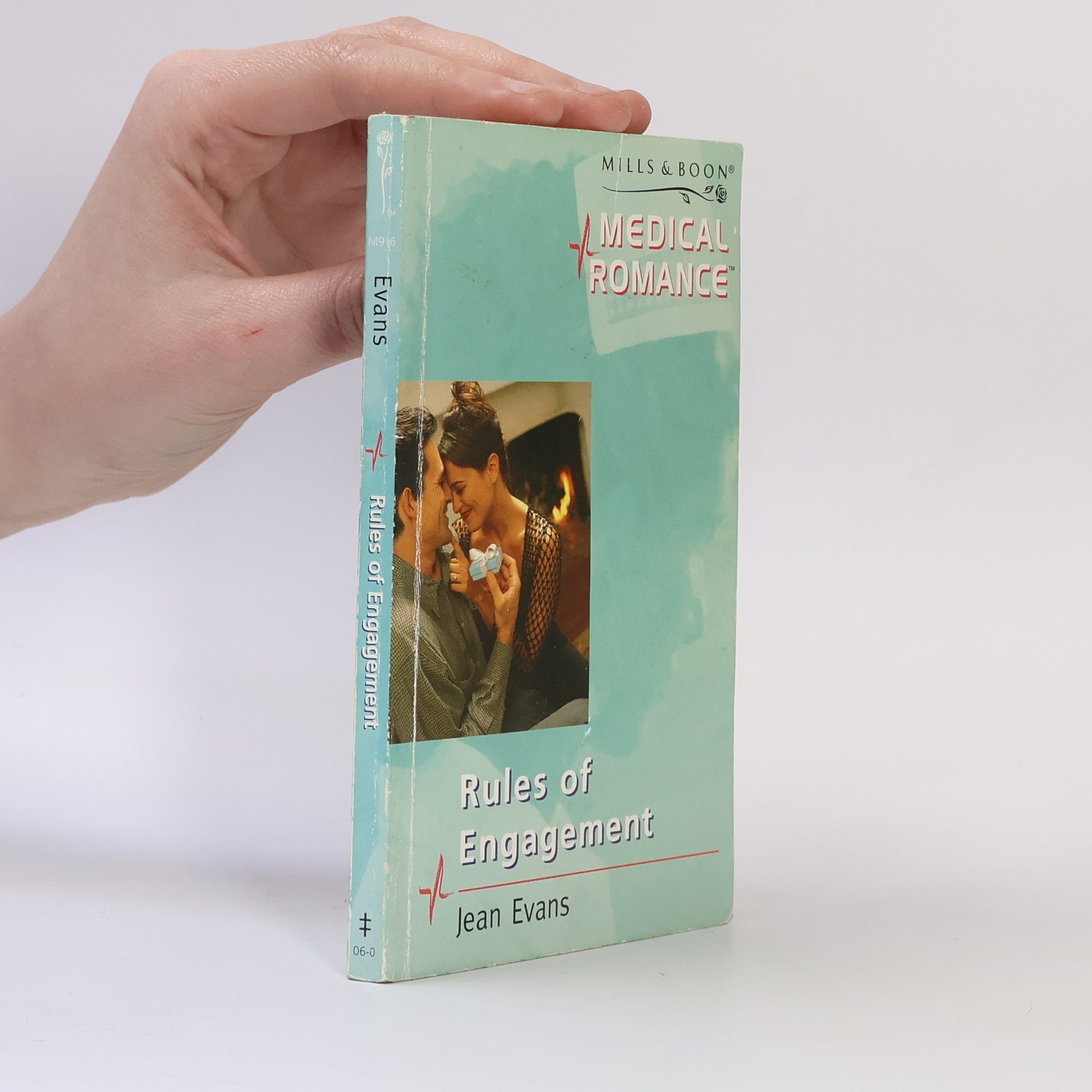 Jean Evans Mills & Boon Medical: Rules of Engagement