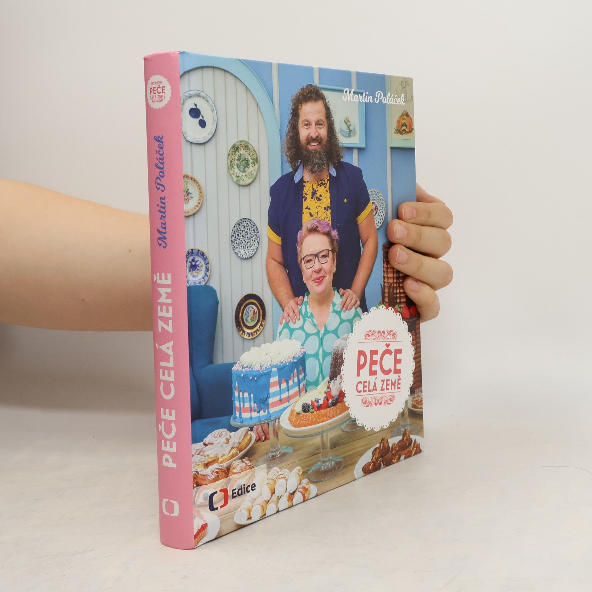 Martin Poláček Peče celá země