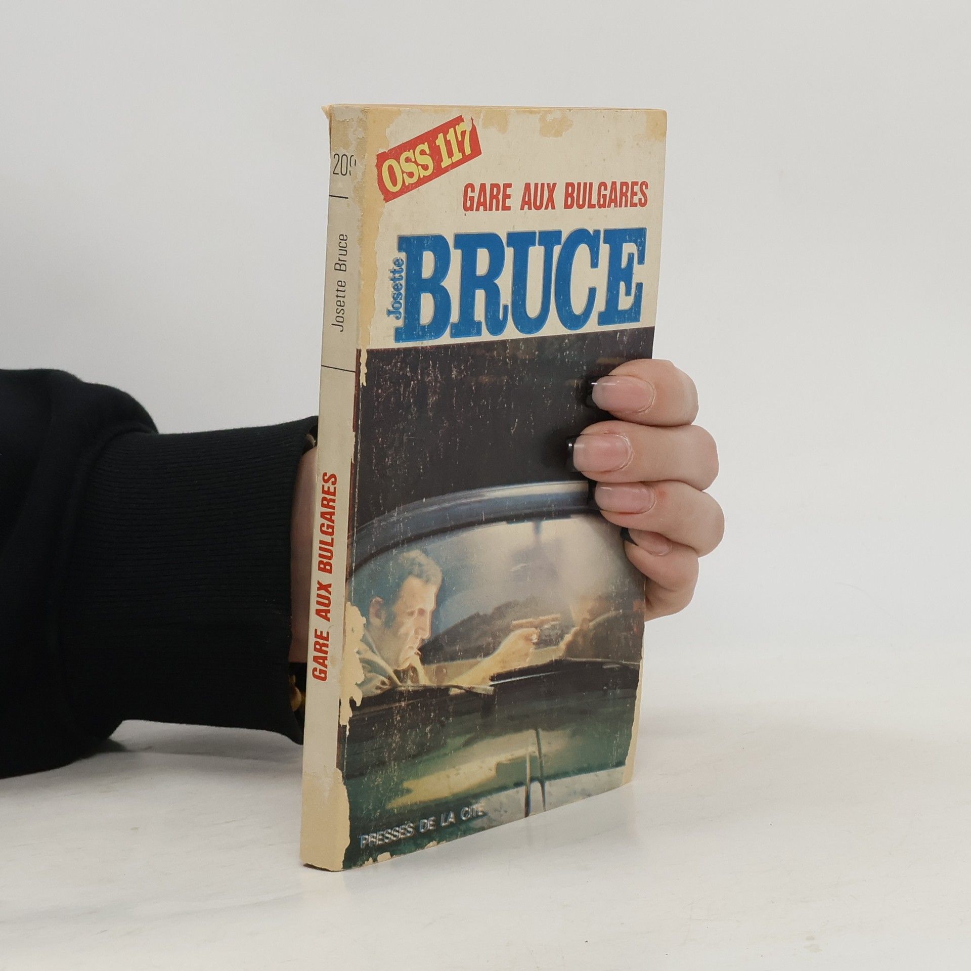 Josette Bruce Gare aux Bulgares