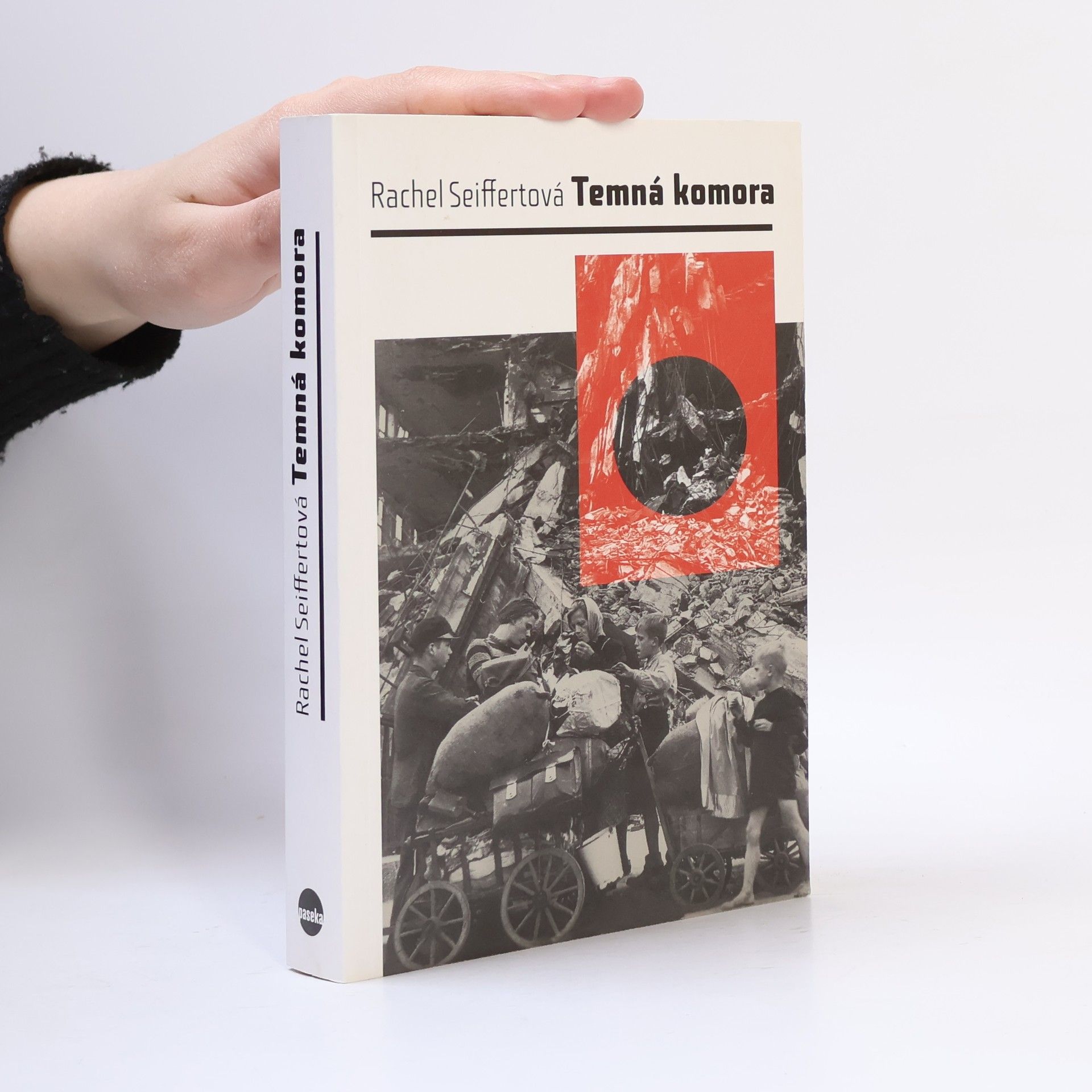 Rachel Seiffert Temná komora