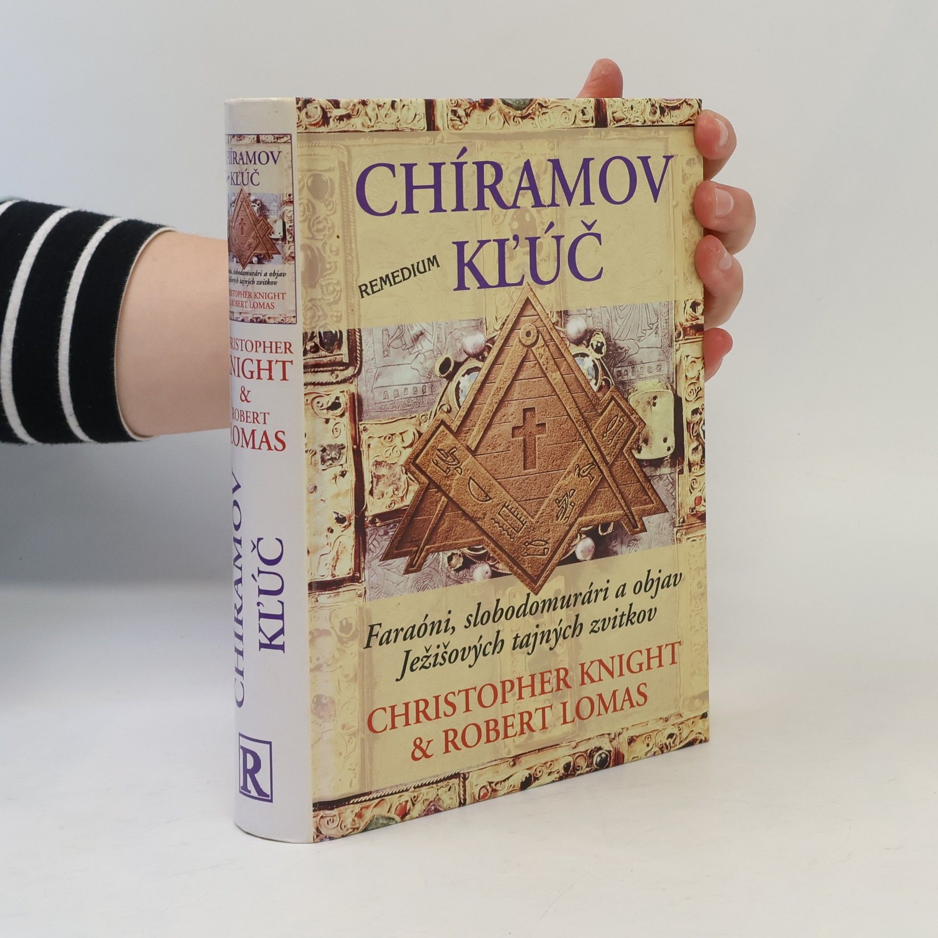 Christopher Knight Chíramov kľúč