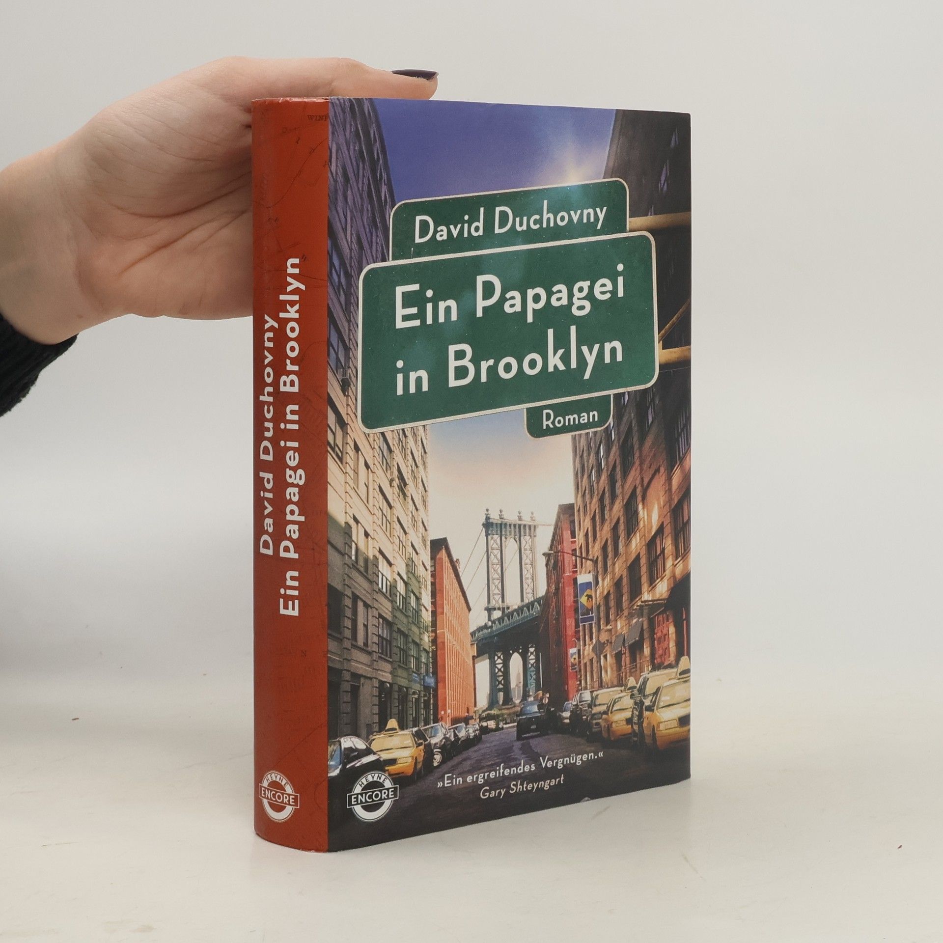 David Duchovny Ein Papagei in Brooklyn