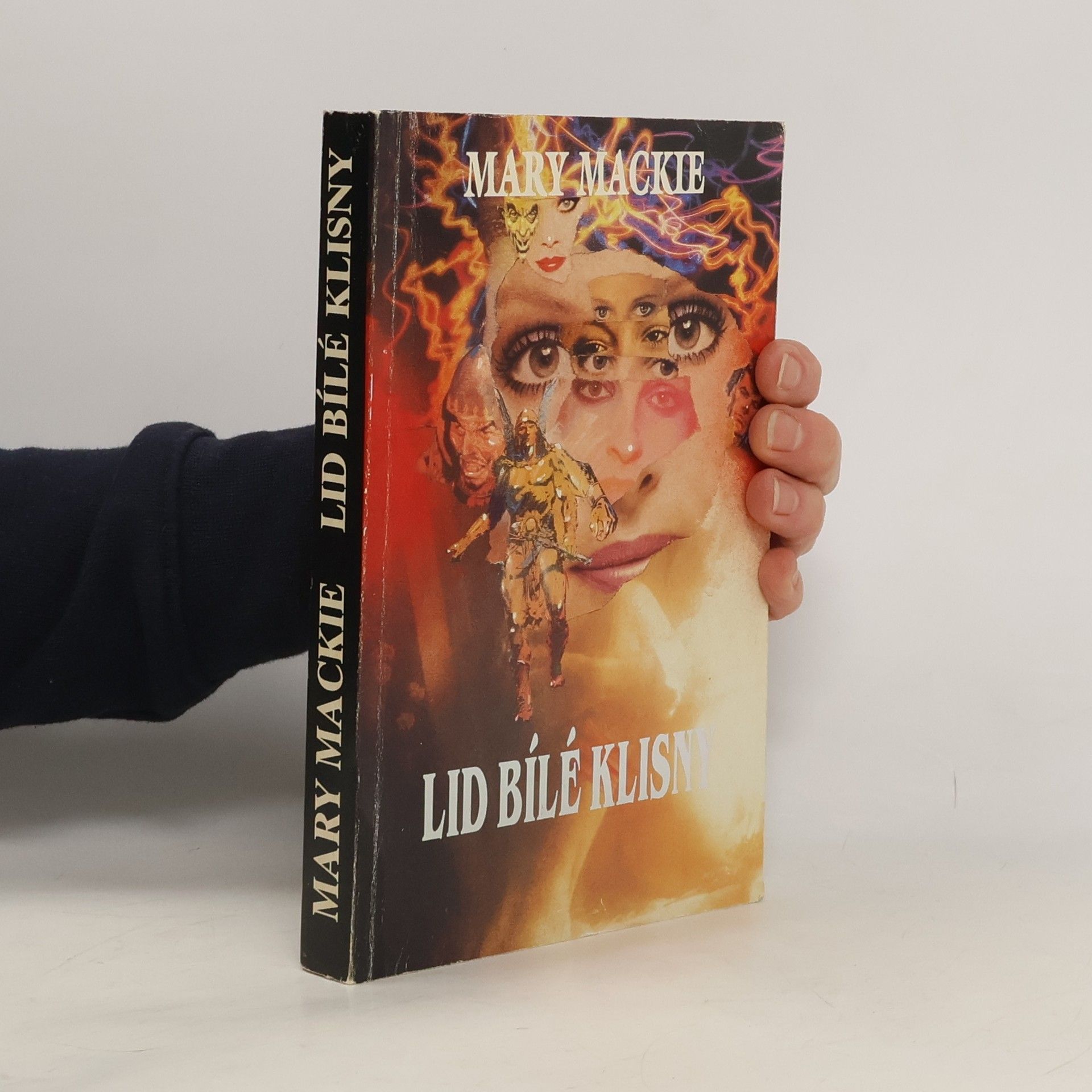 Mary Mackie Lid bílé klisny