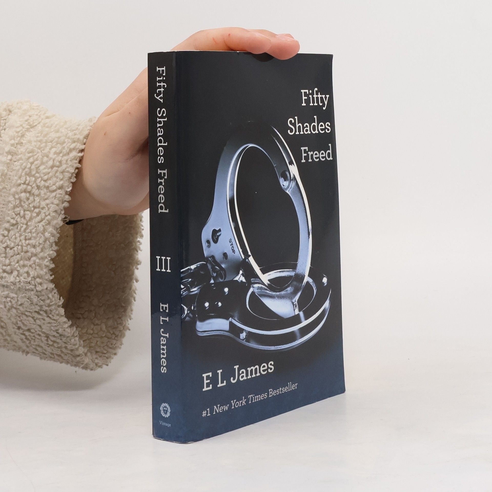 E. L. James Fifty Shades Freed