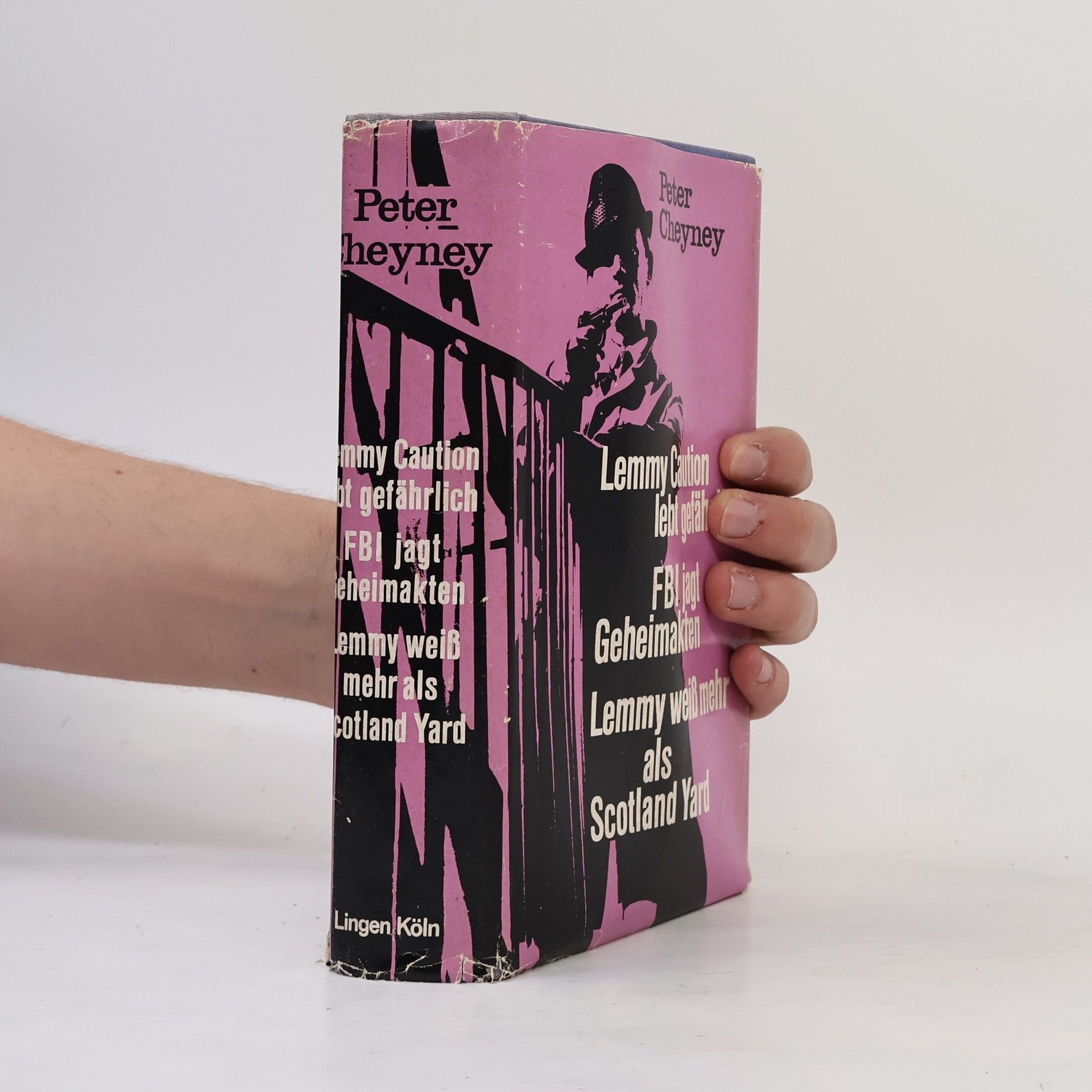 Peter Cheyney Lemmy Caution lebt gefährlich. FBI jagt Geheimakten. Lemmy weiß mehr als Scotland Yard.
