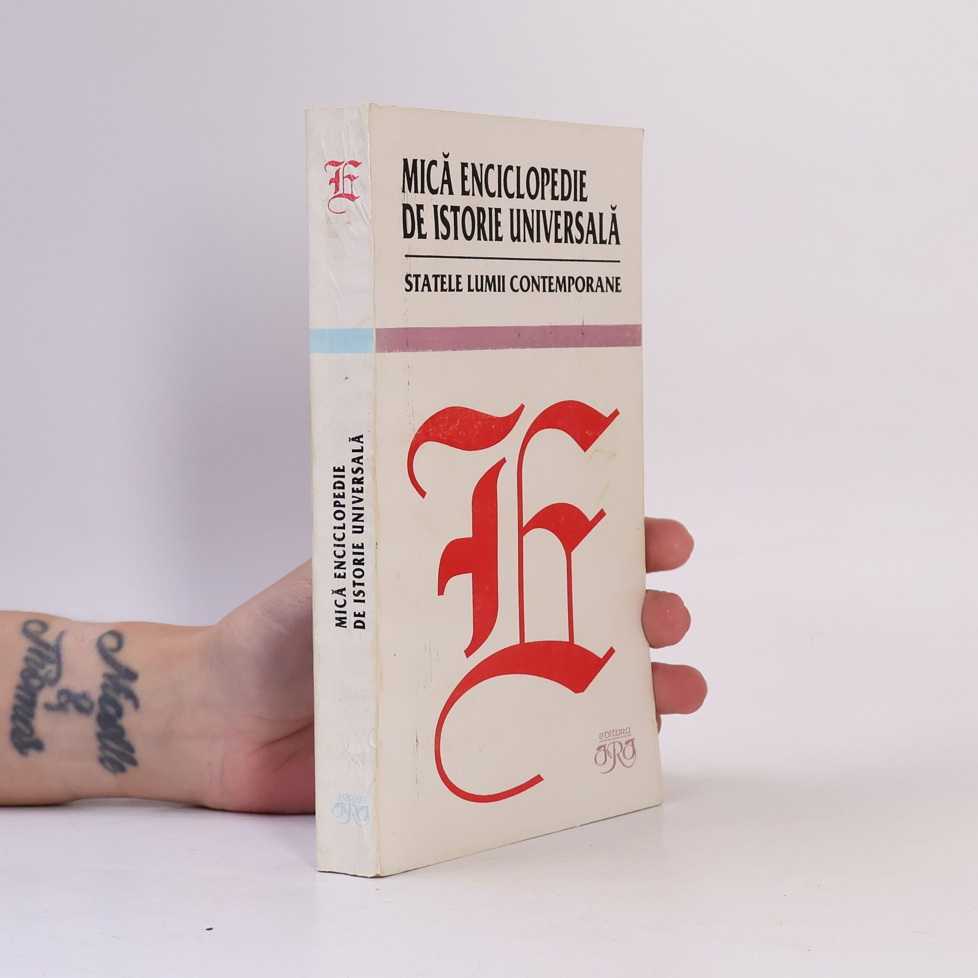 Kolektiv autorů  Mică enciclopedie de istorie universală