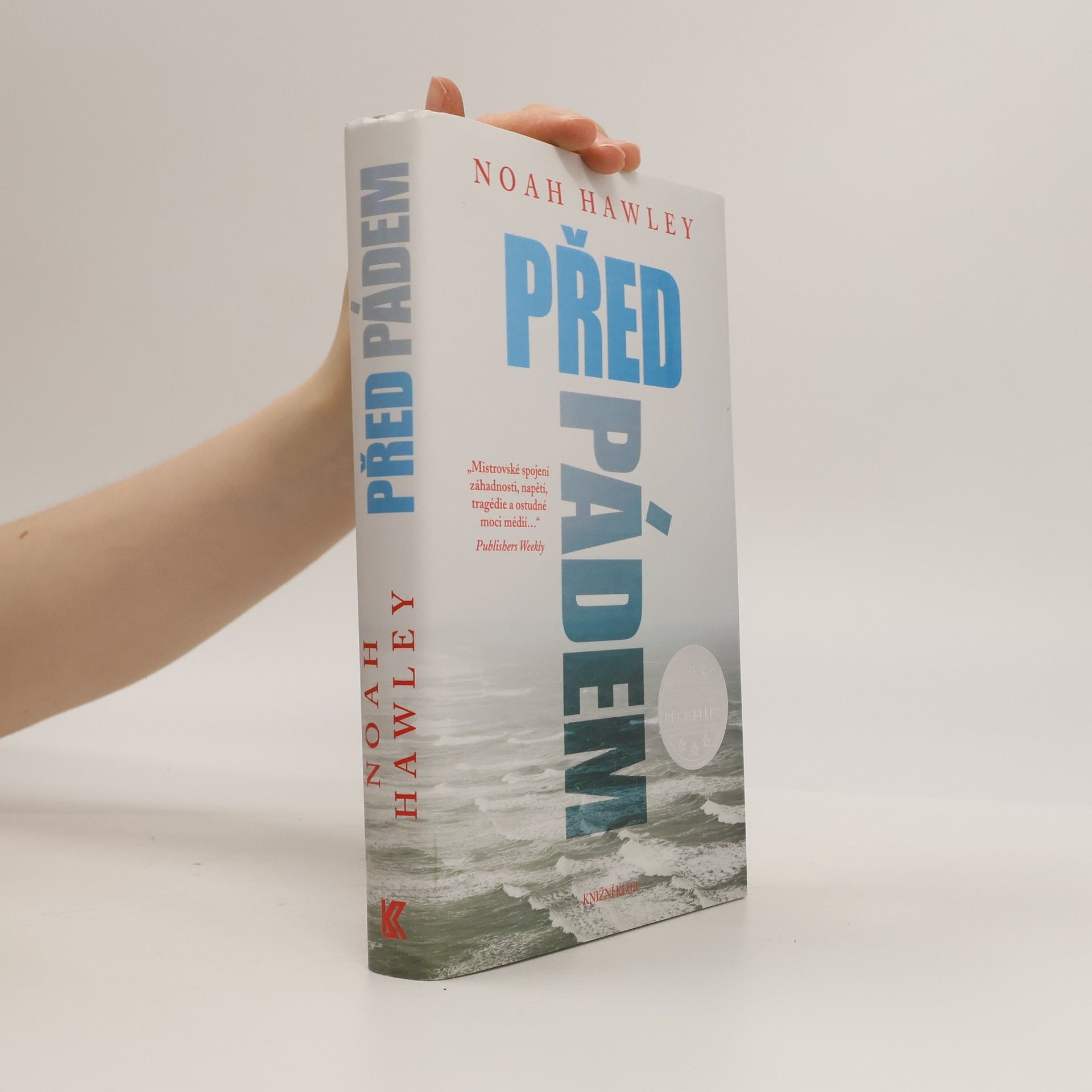 Noah Hawley Před pádem