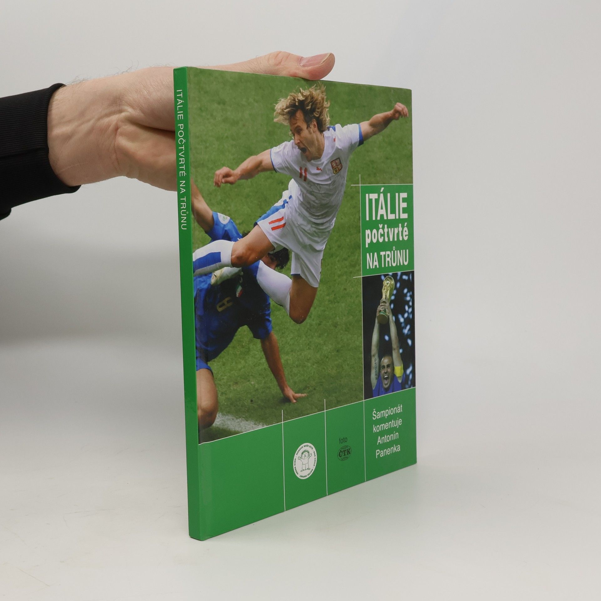 Pavel Křiklan Itálie počtvrté na trůnu : šampionát komentuje Antonín Panenka