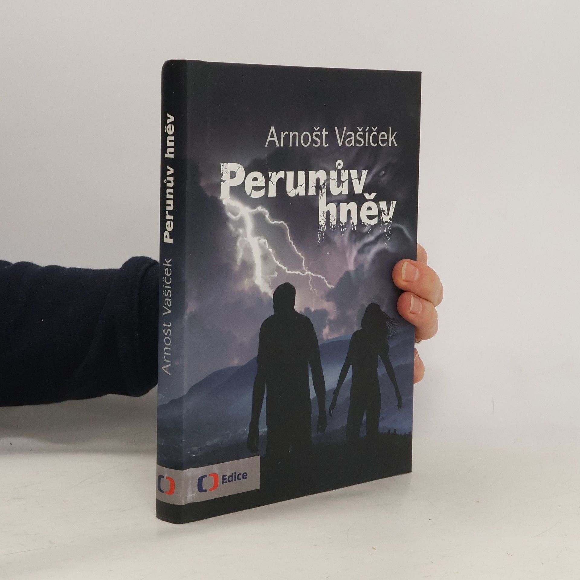 Arnošt Vašíček Perunův hněv