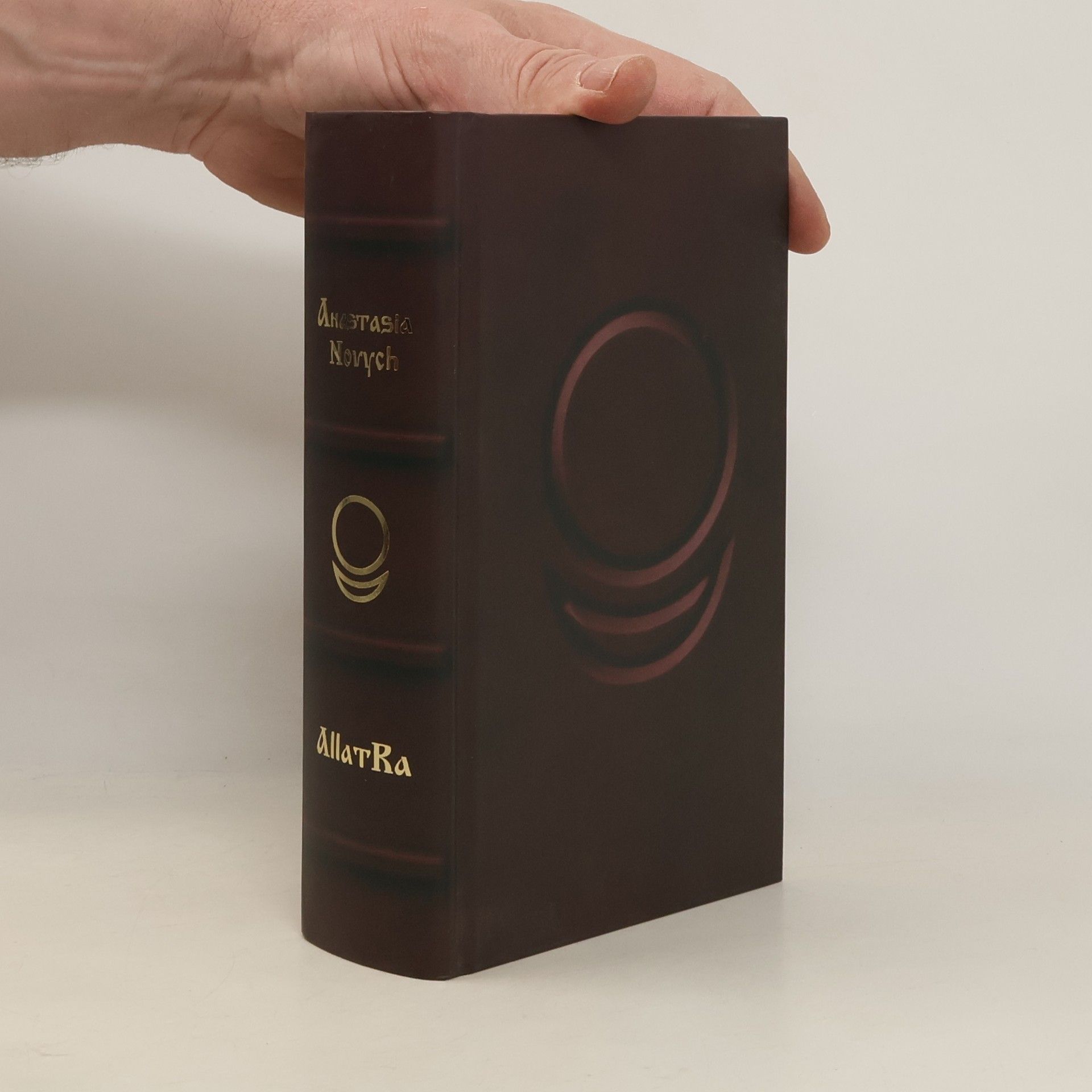 Anastasija Novych AllatRa