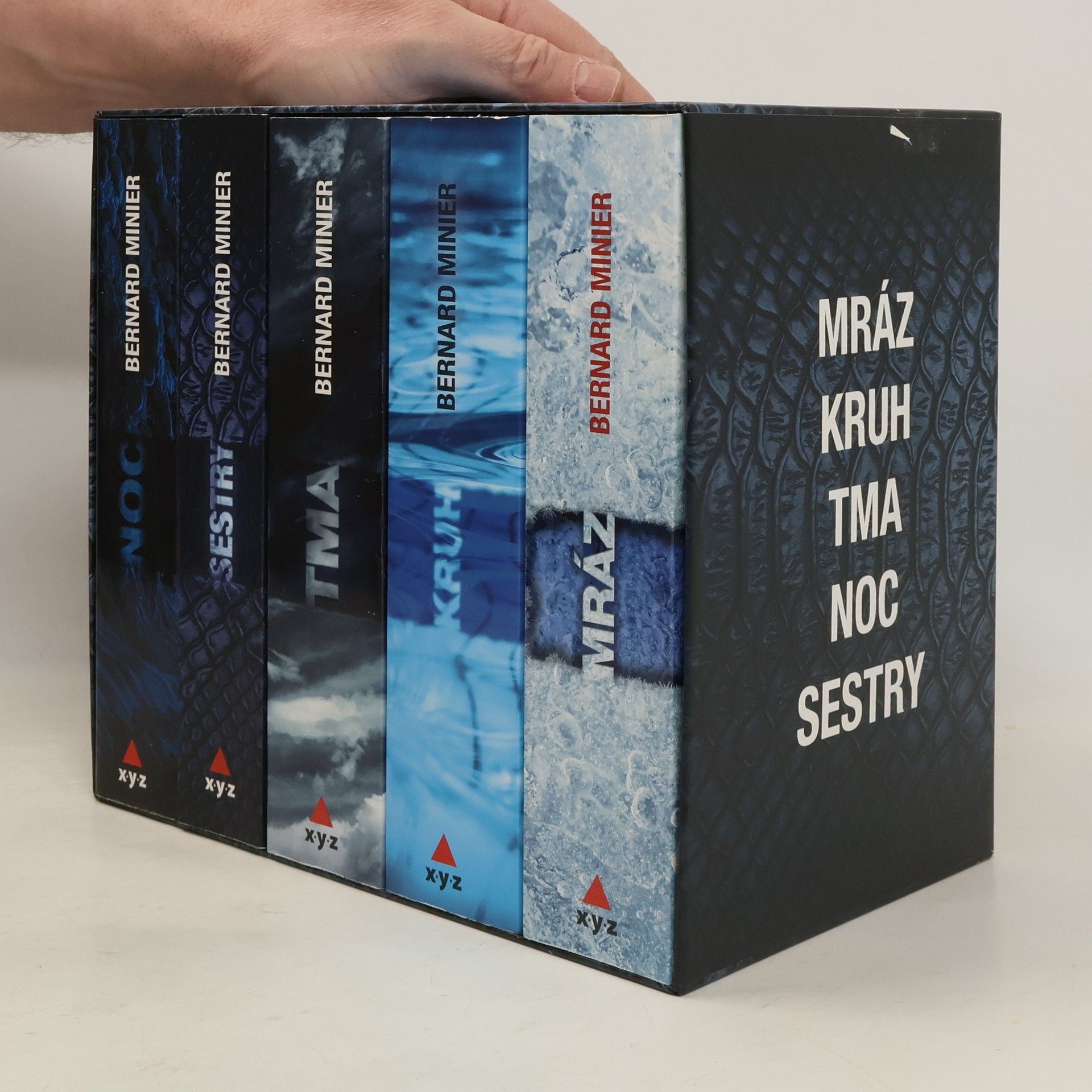 Bernard Minier 5x Bernard Minier (box)
