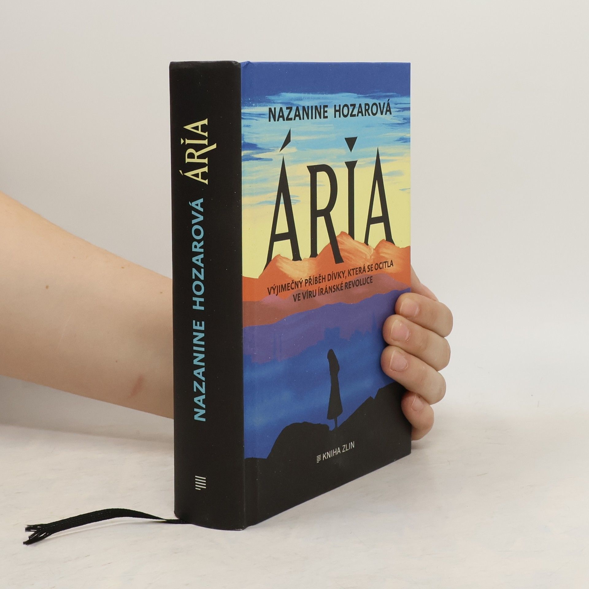 Nazanine Hozar Ária