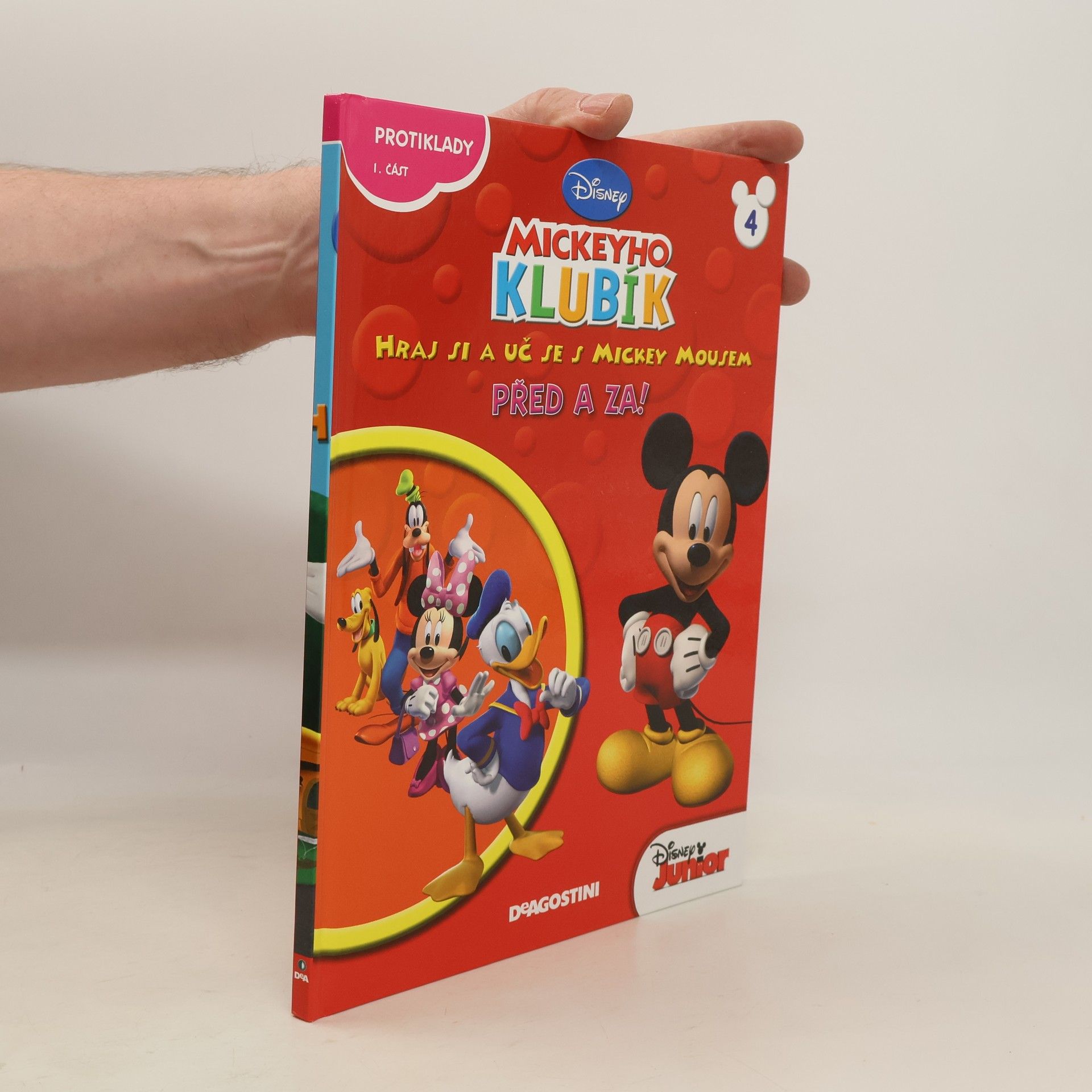 Various authors Hraj si a uč se s Mickey Mausem 4. Před a za!