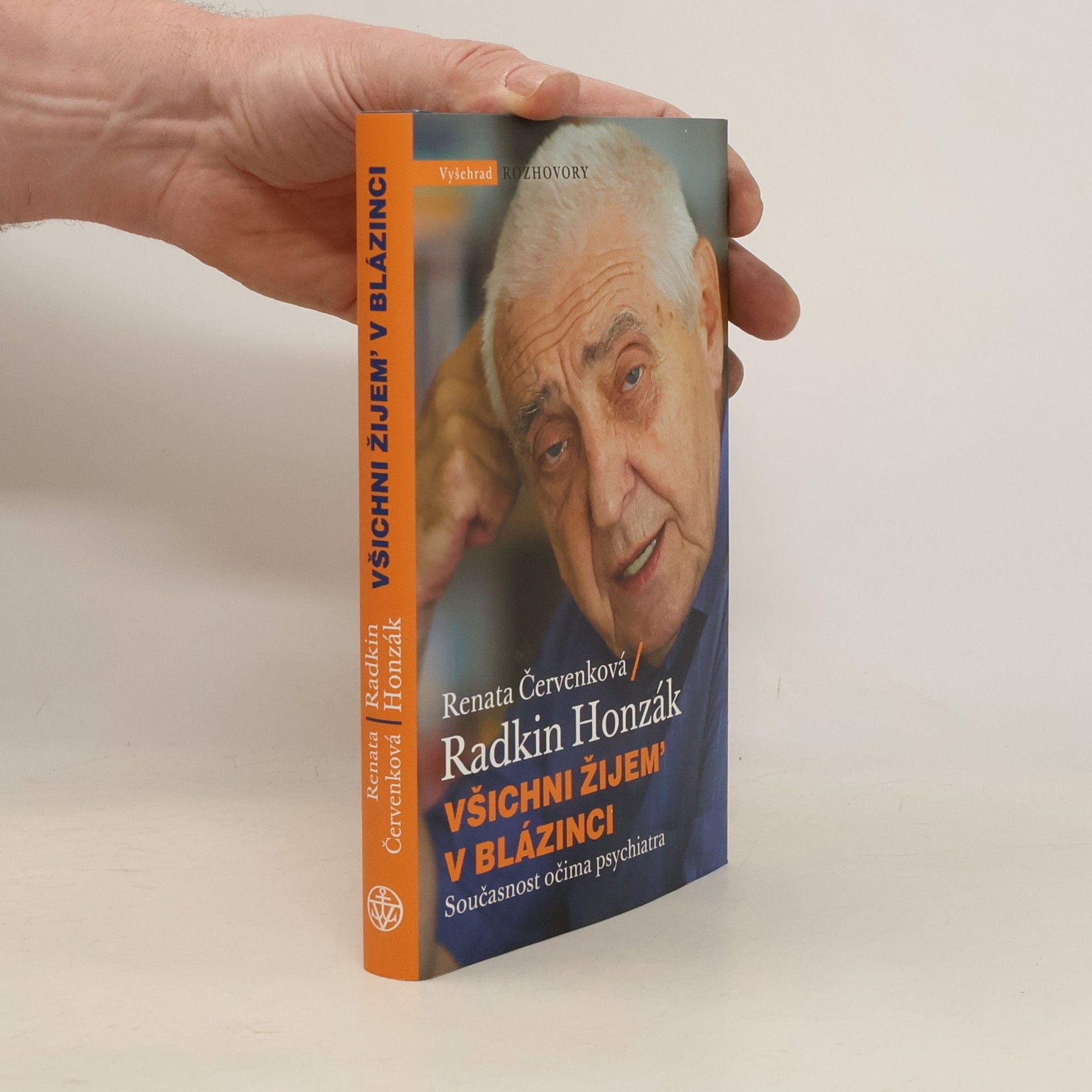 Renata Červenková Všichni žijem' v blázinci