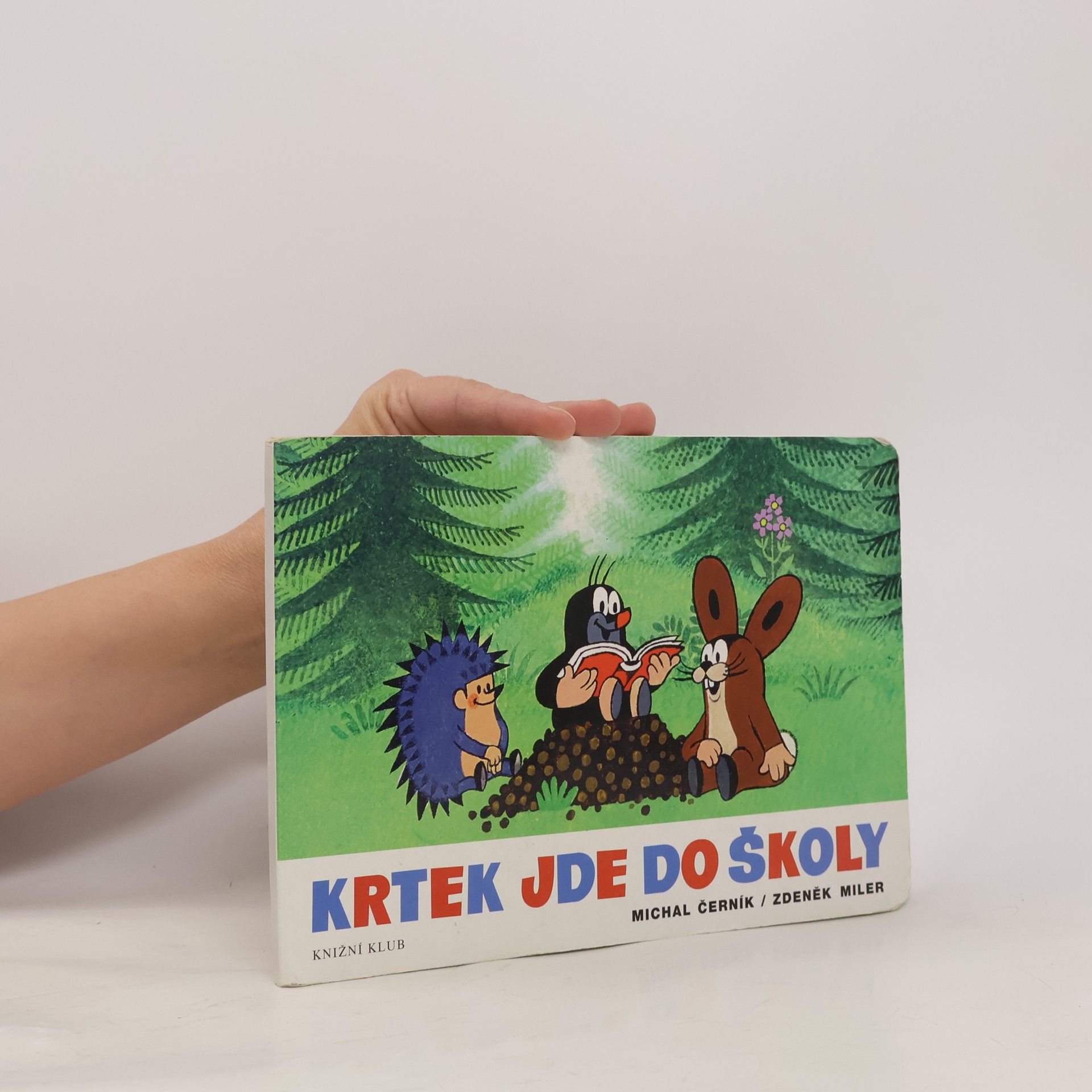 Michal Černík Krtek jde do školy