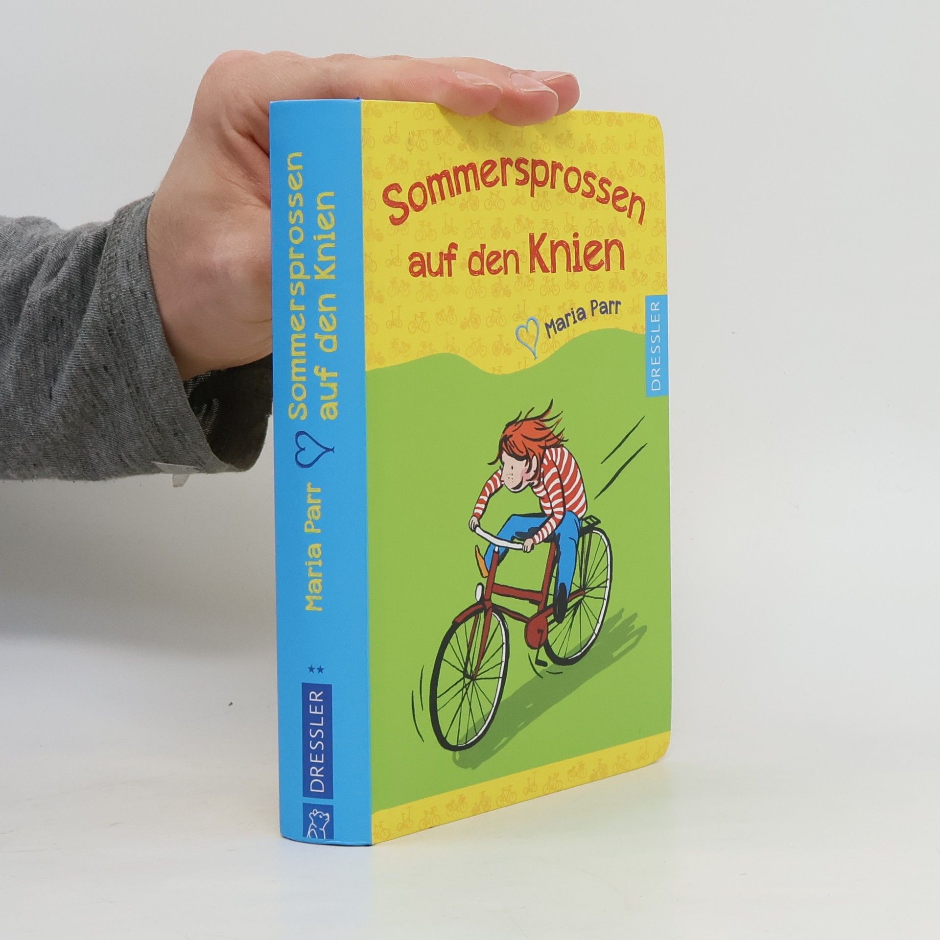 Maria Parr Sommersprossen auf den Knien