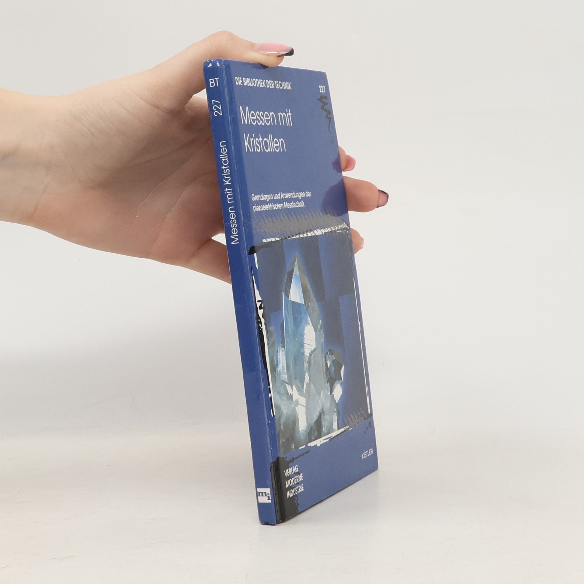 Bernhard Bill Messen mit Kristallen