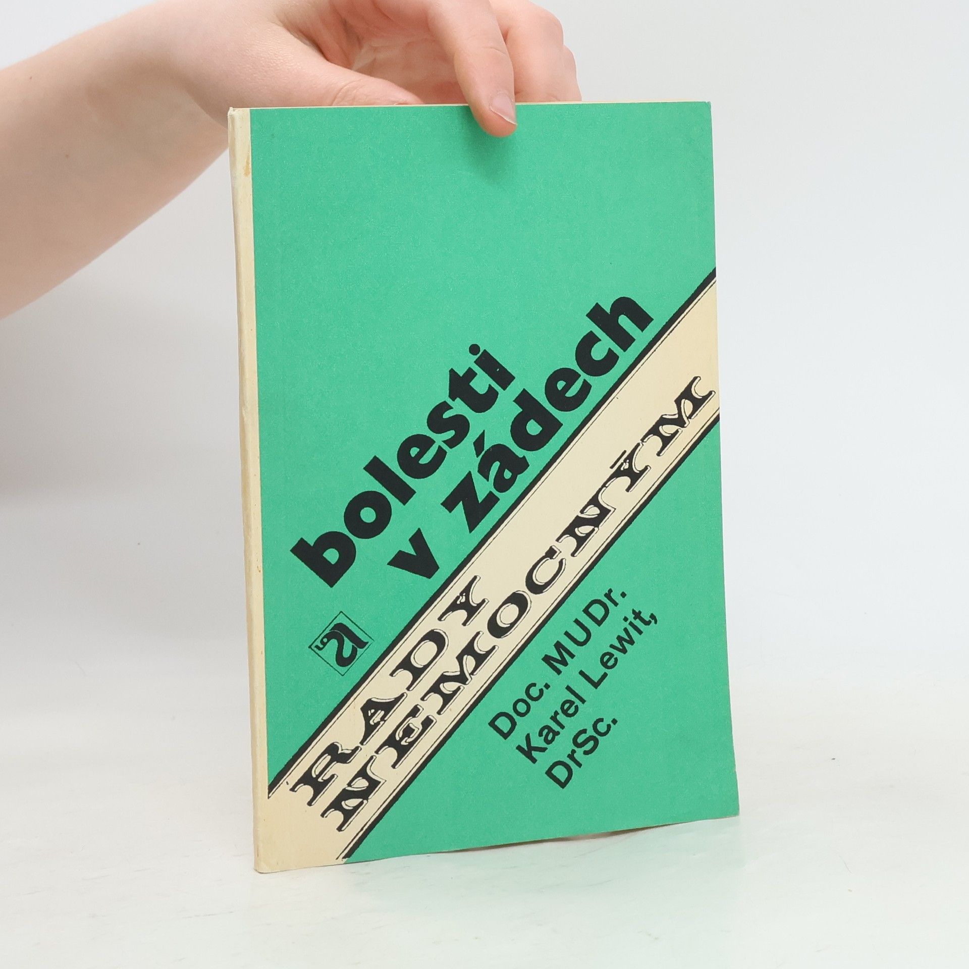 Collectif d'auteurs Bolesti v zádech