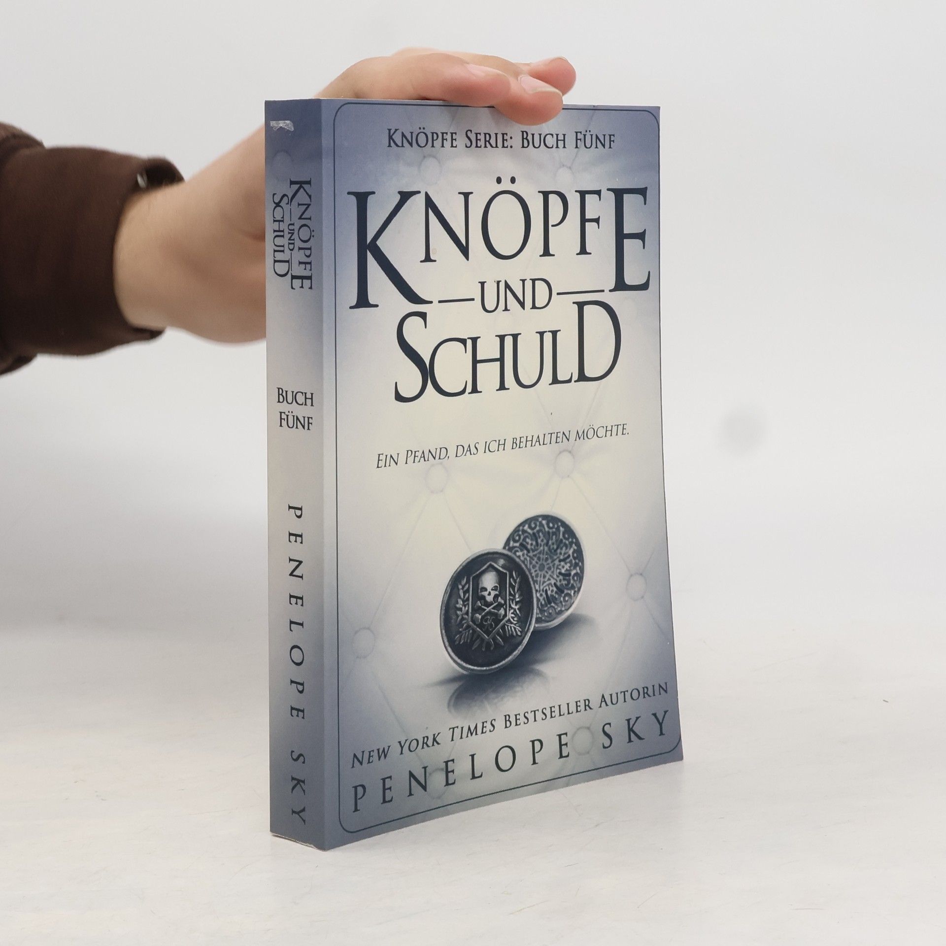 Penelope Sky Knöpfe und Schuld