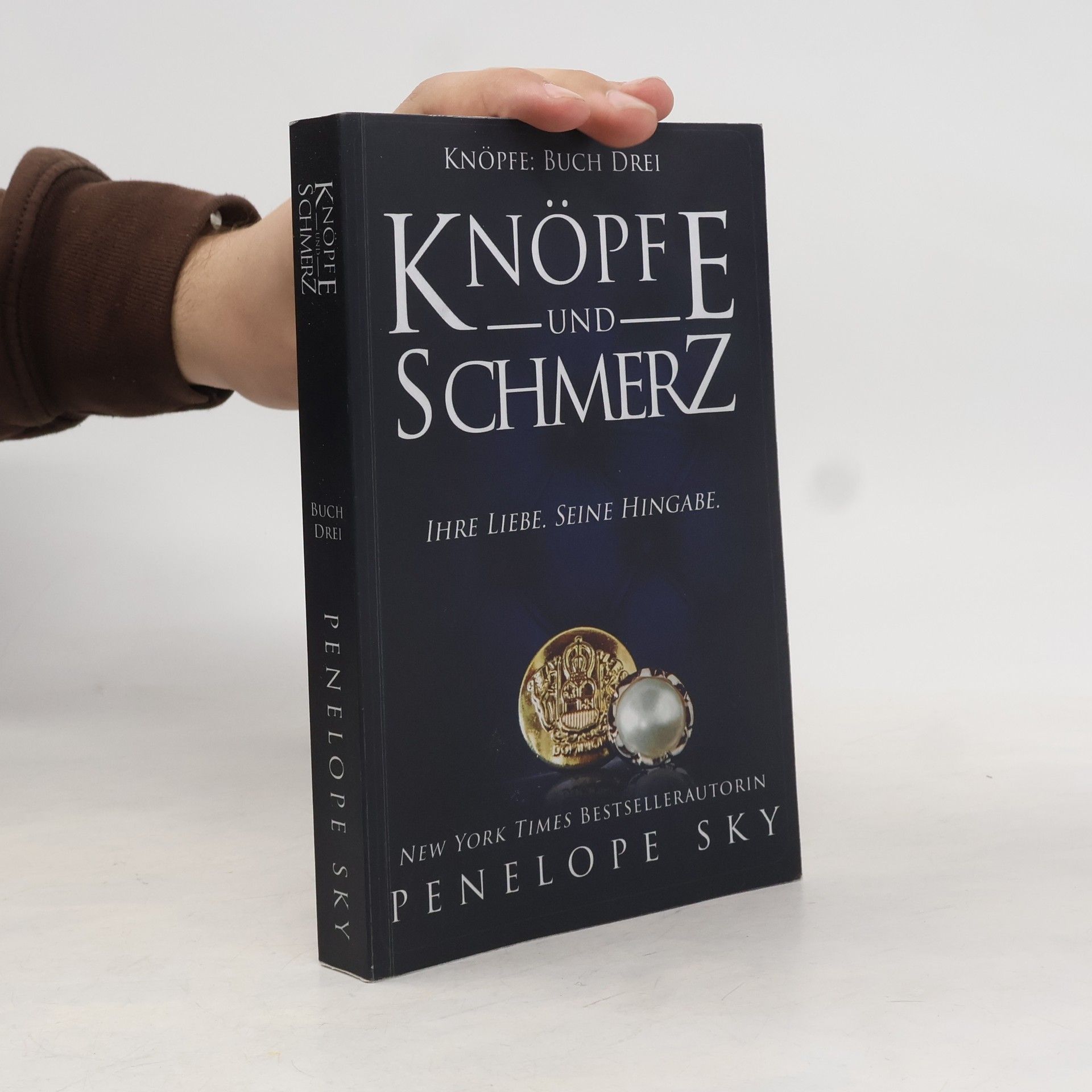 Penelope Sky Knöpfe und Schmerz