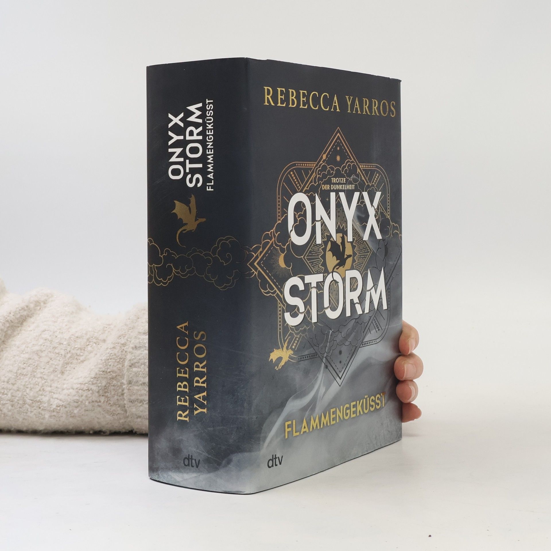 Rebecca Yarros Onyx Storm. Flammengeküsst