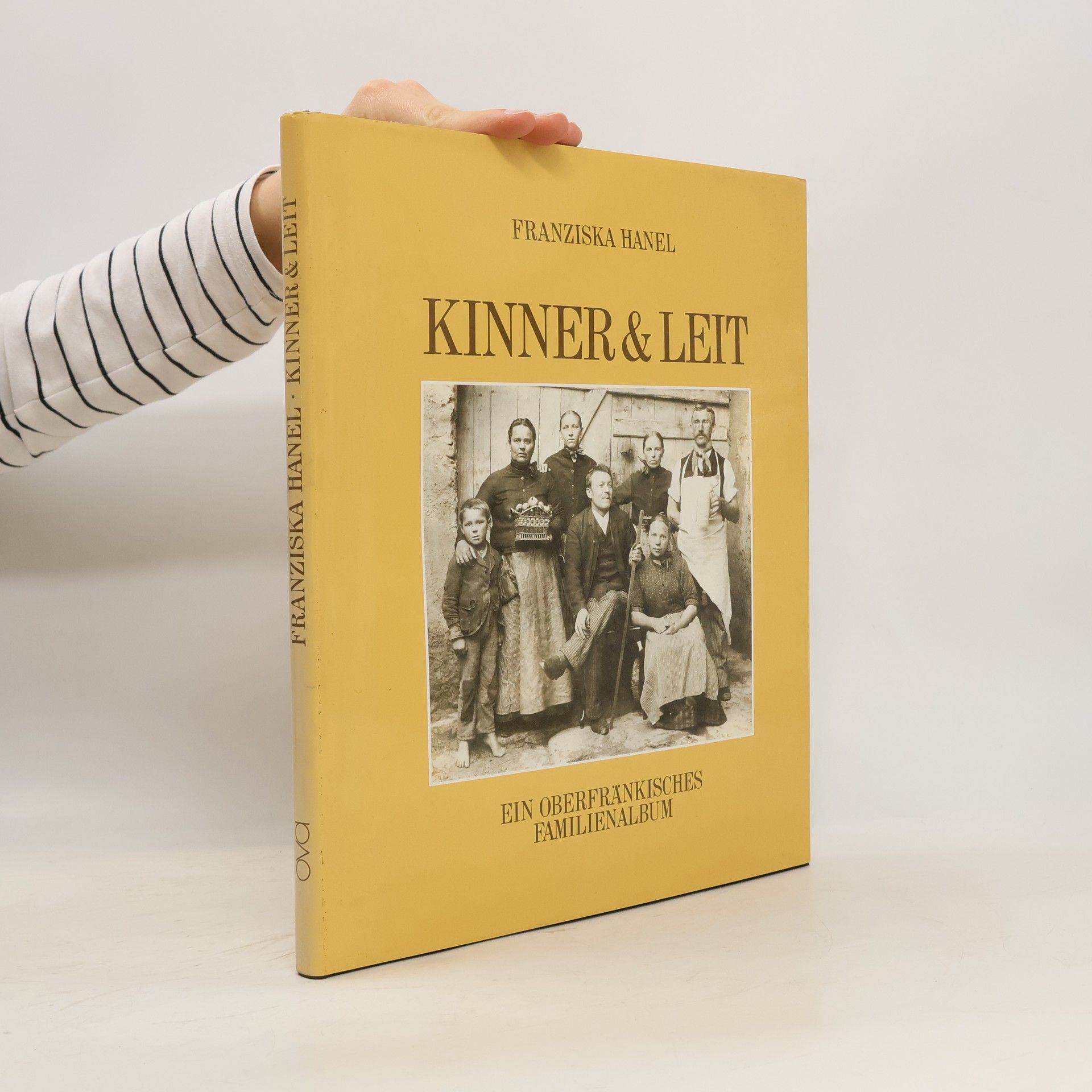 Franziska Hanel Kinner & [und] Leit