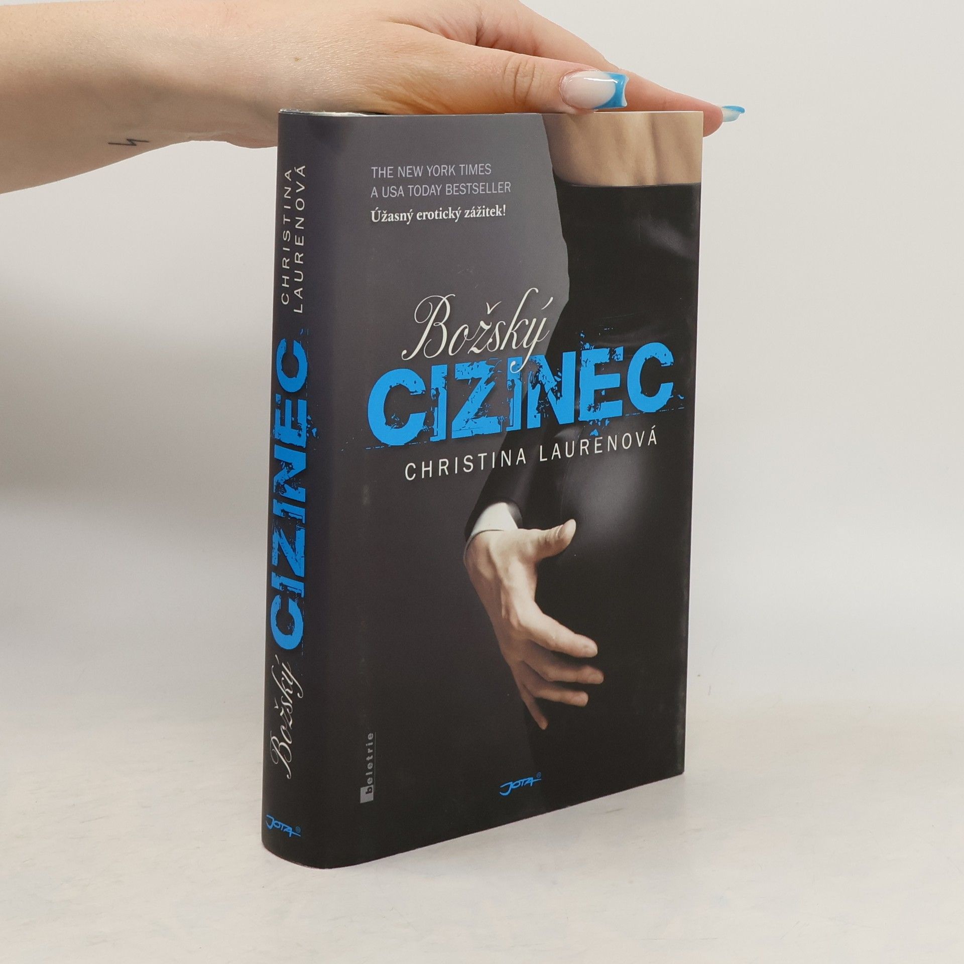 Christina Lauren Božský cizinec