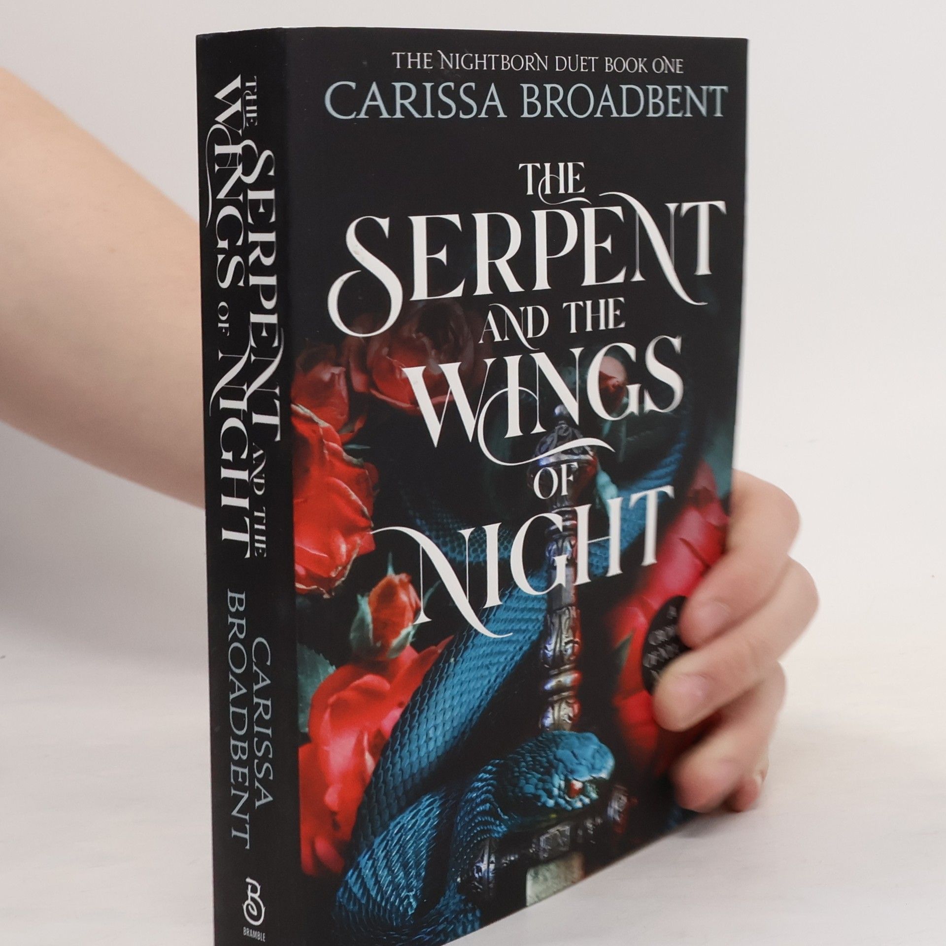 Carissa Broadbent The Serpent and the Wings of Night