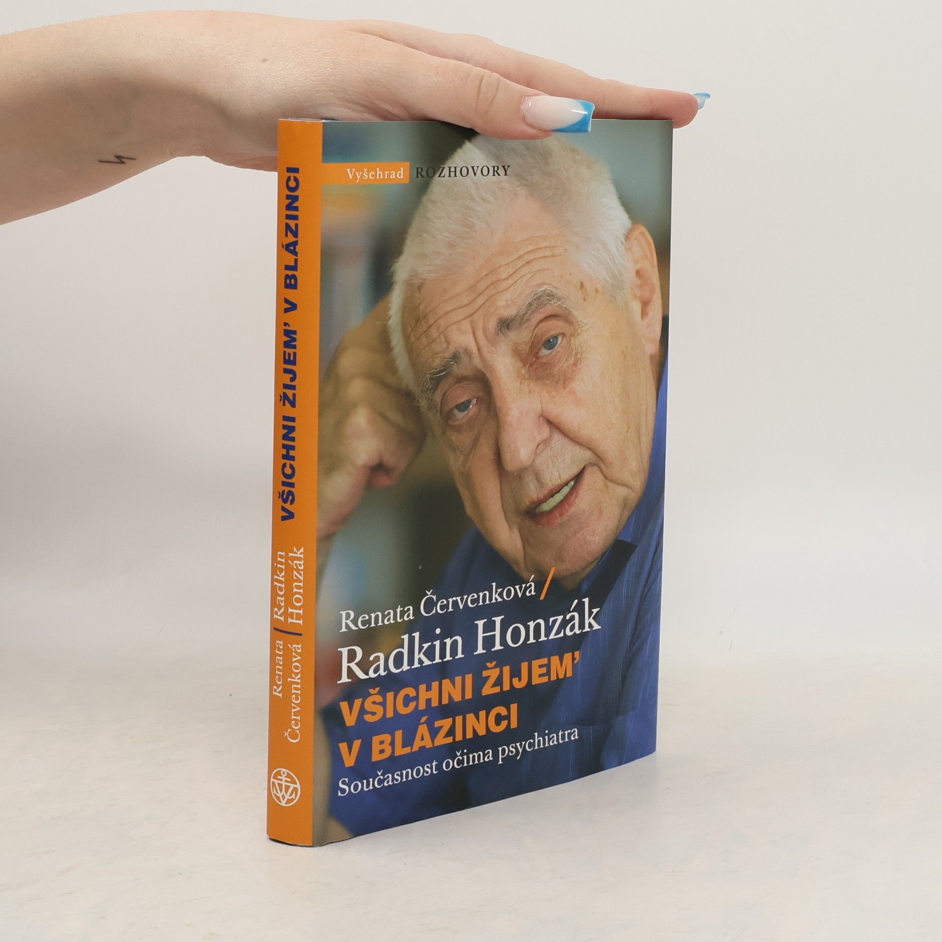 Renata Červenková Všichni žijem' v blázinci