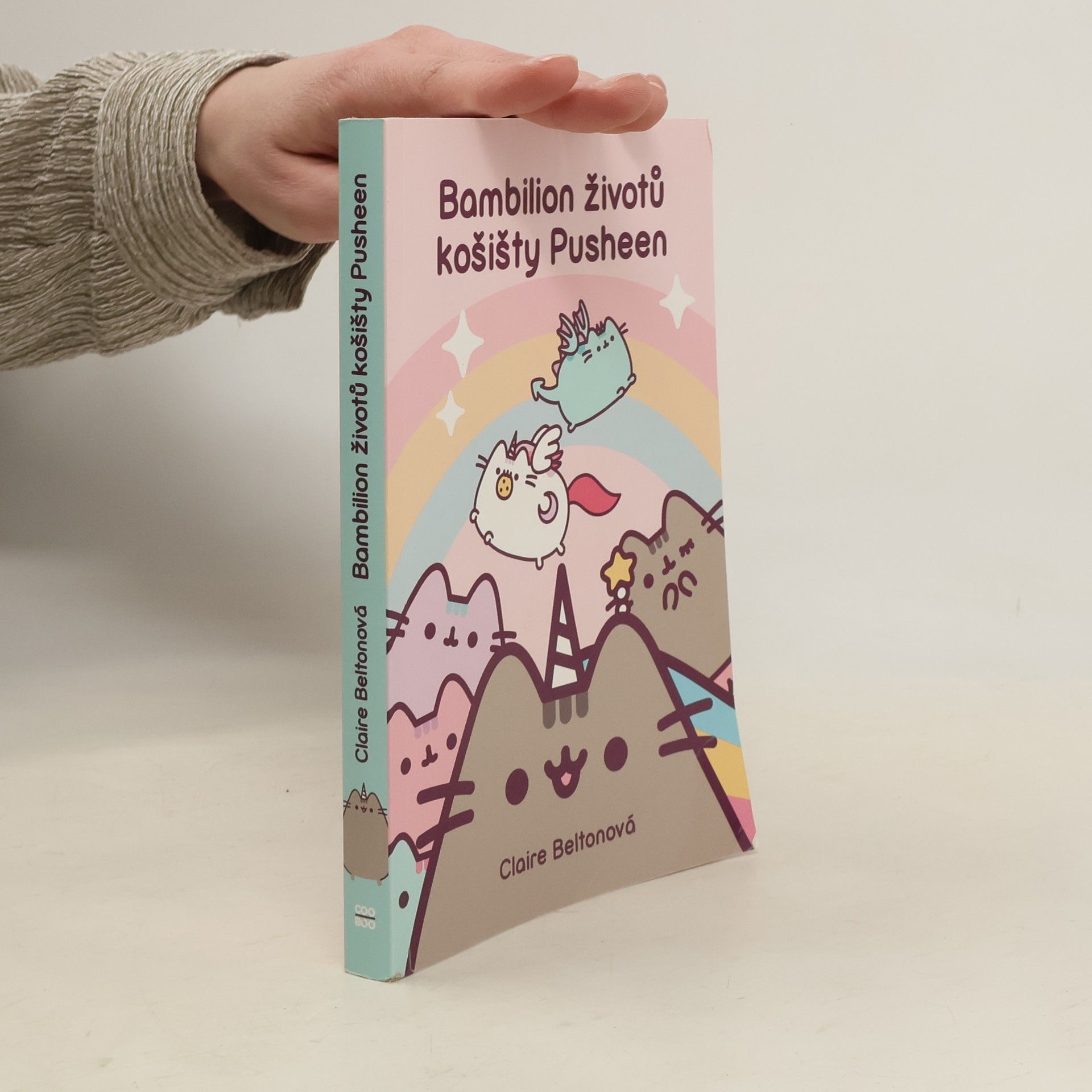 Claire Belton Bambilion životů košišty Pusheen