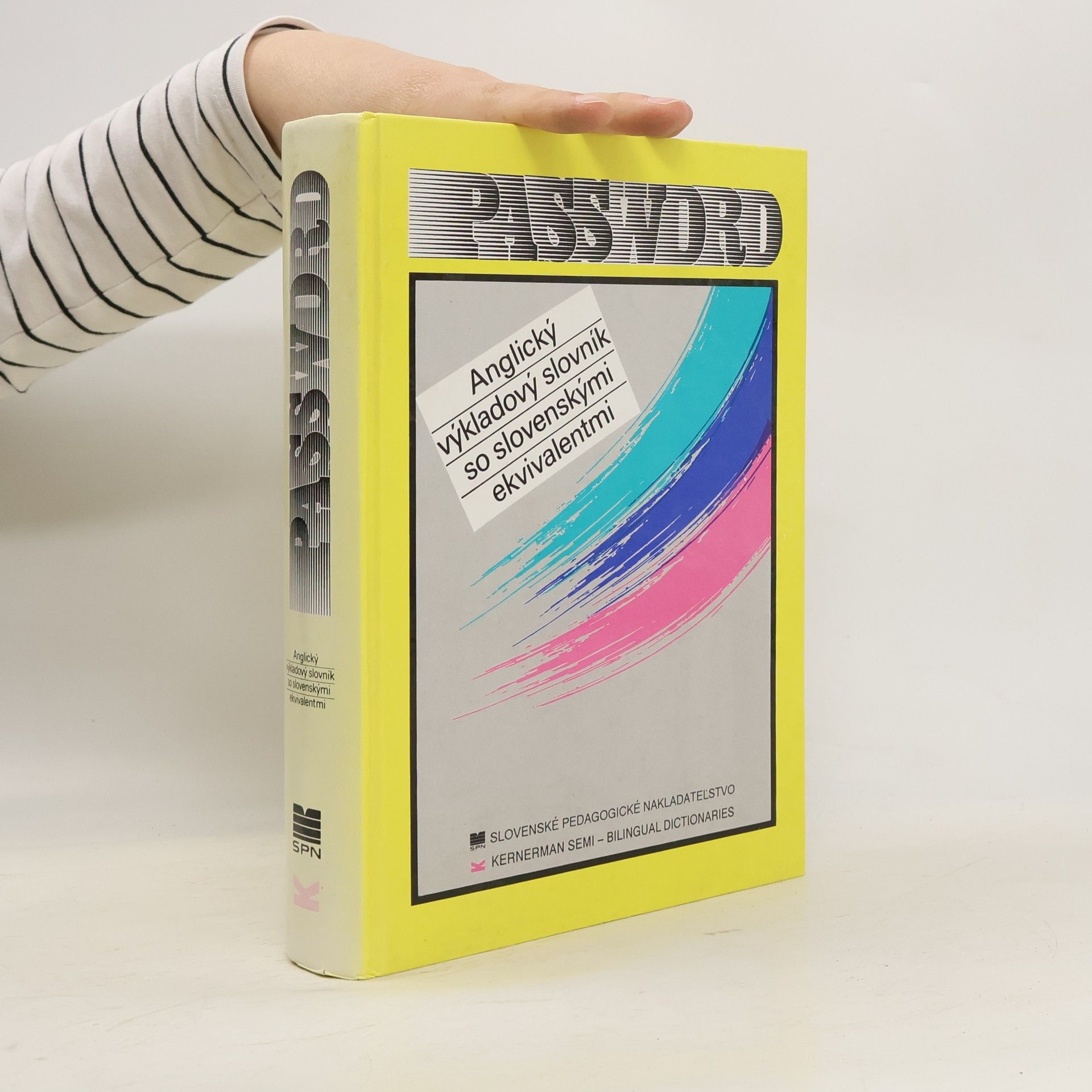 Kolektiv autorů Password--anglický výkladový slovník so slovenskými ekvivalentmi