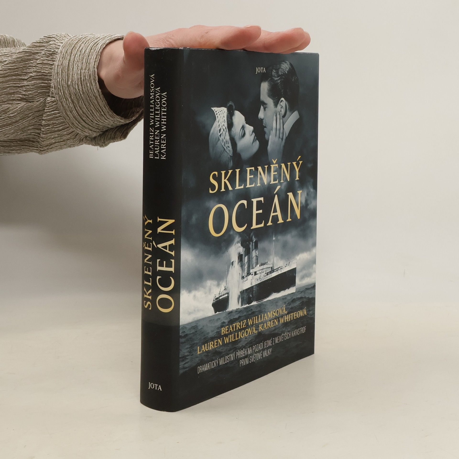 Beatriz Williams Skleněný oceán