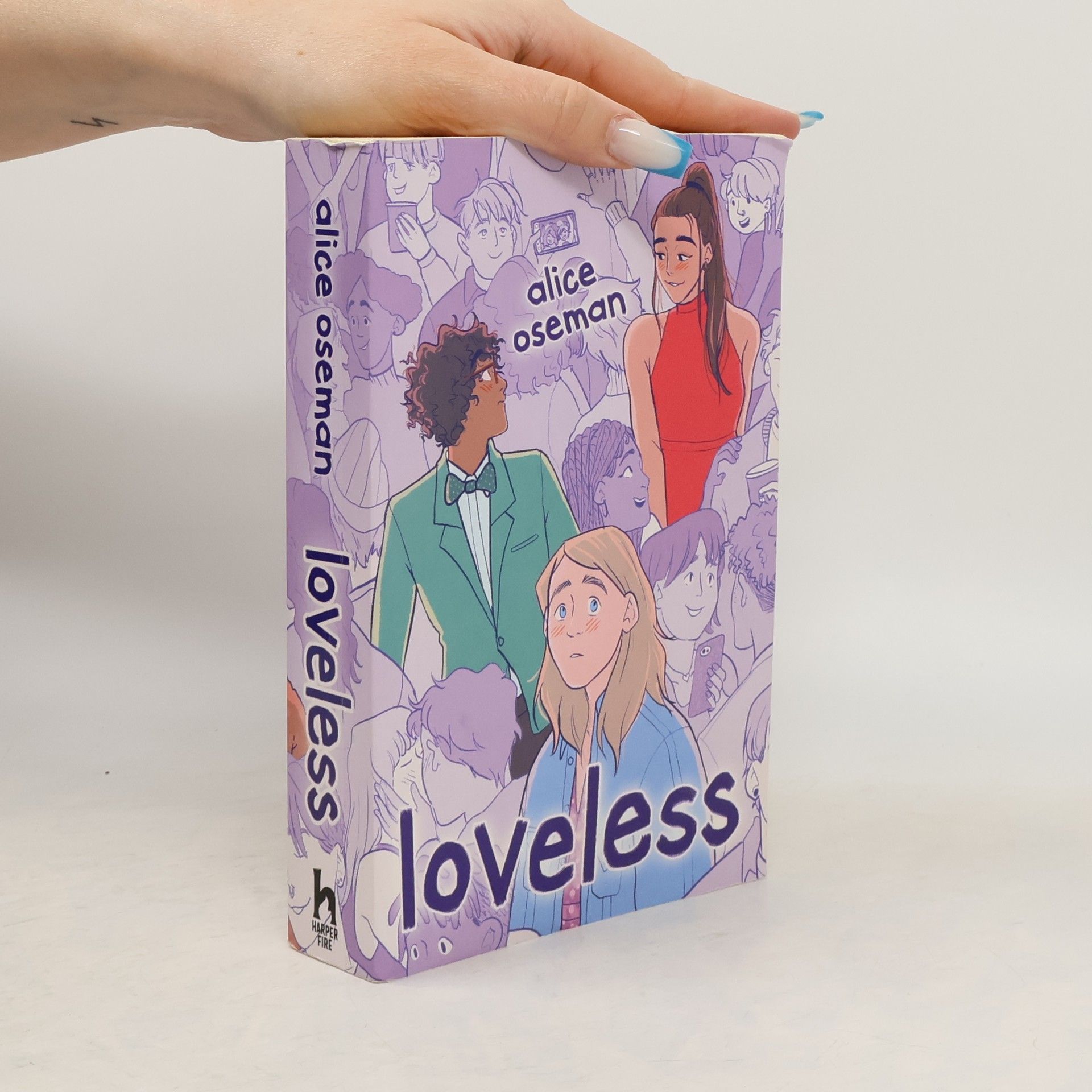 Alice Oseman Loveless