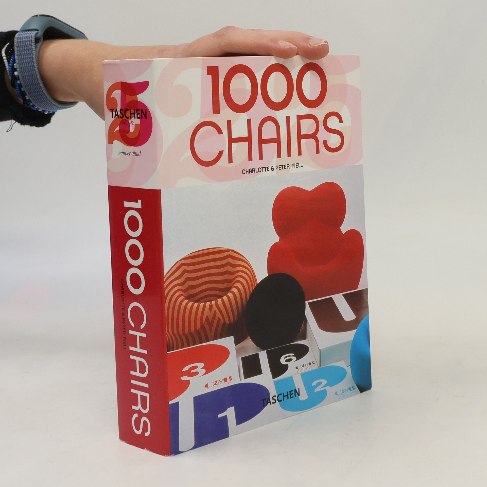 Charlotte Fiell 1000 chairs