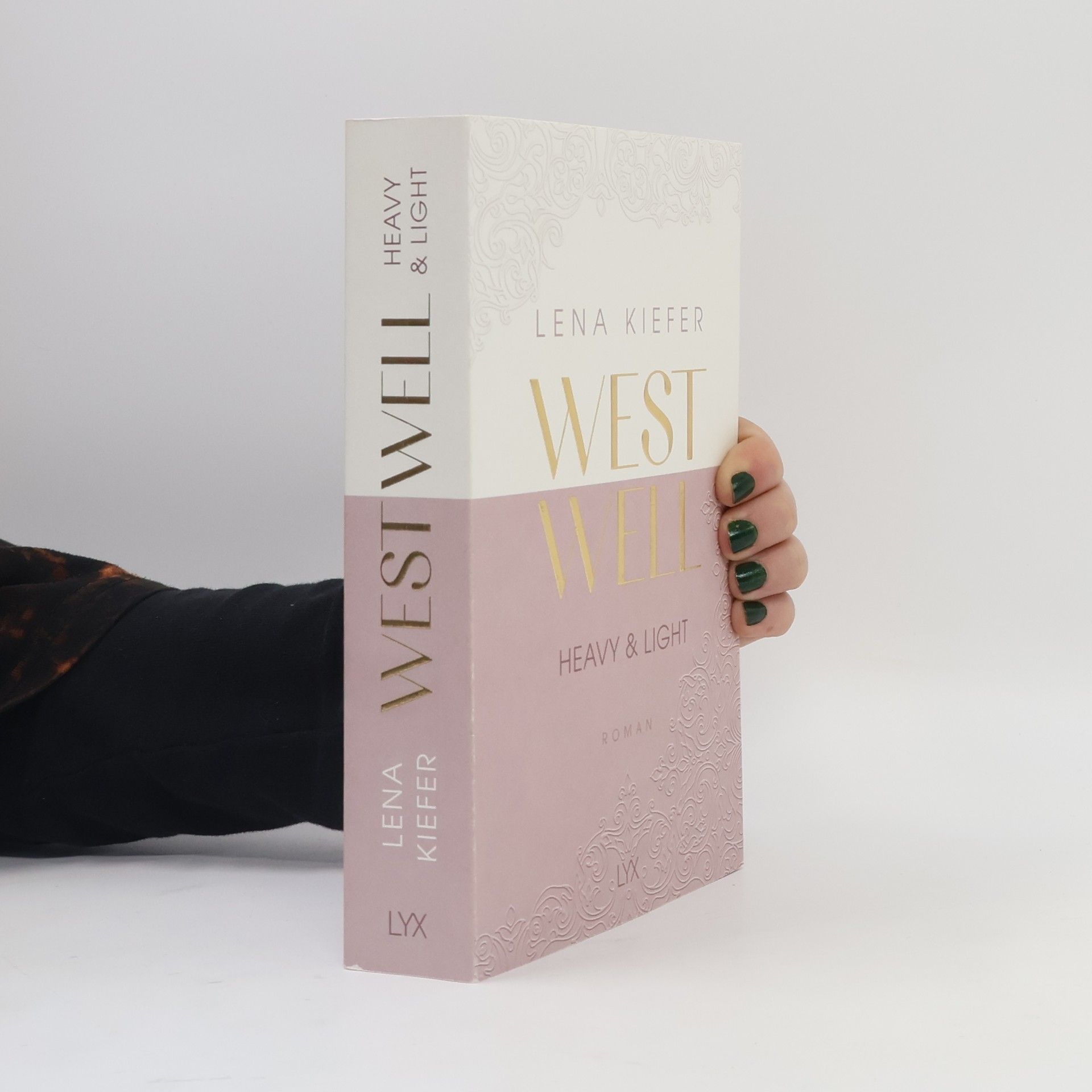 Lena Kiefer Westwell. Heavy & Light