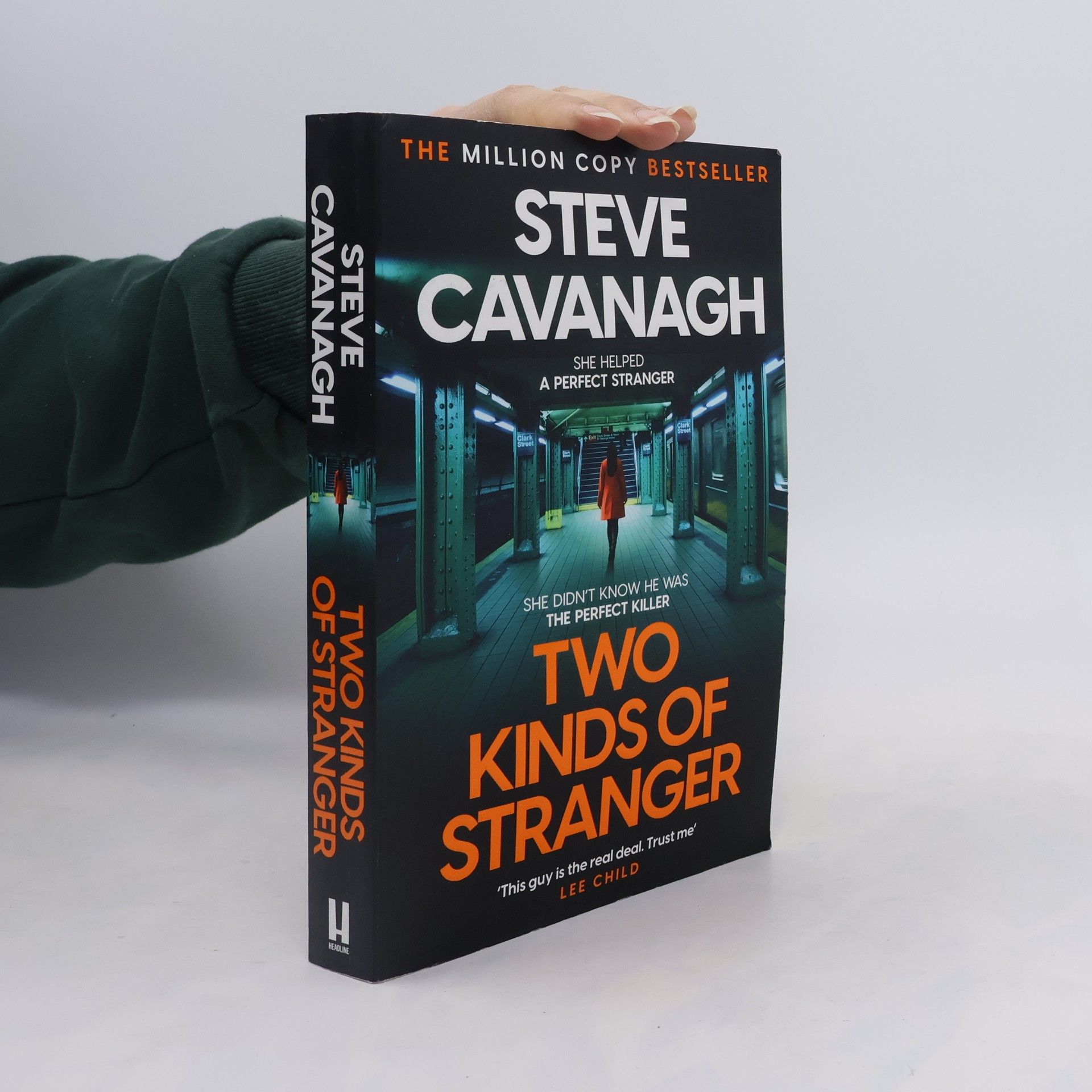 Eddie Flynn Series: Two Kinds of Stranger