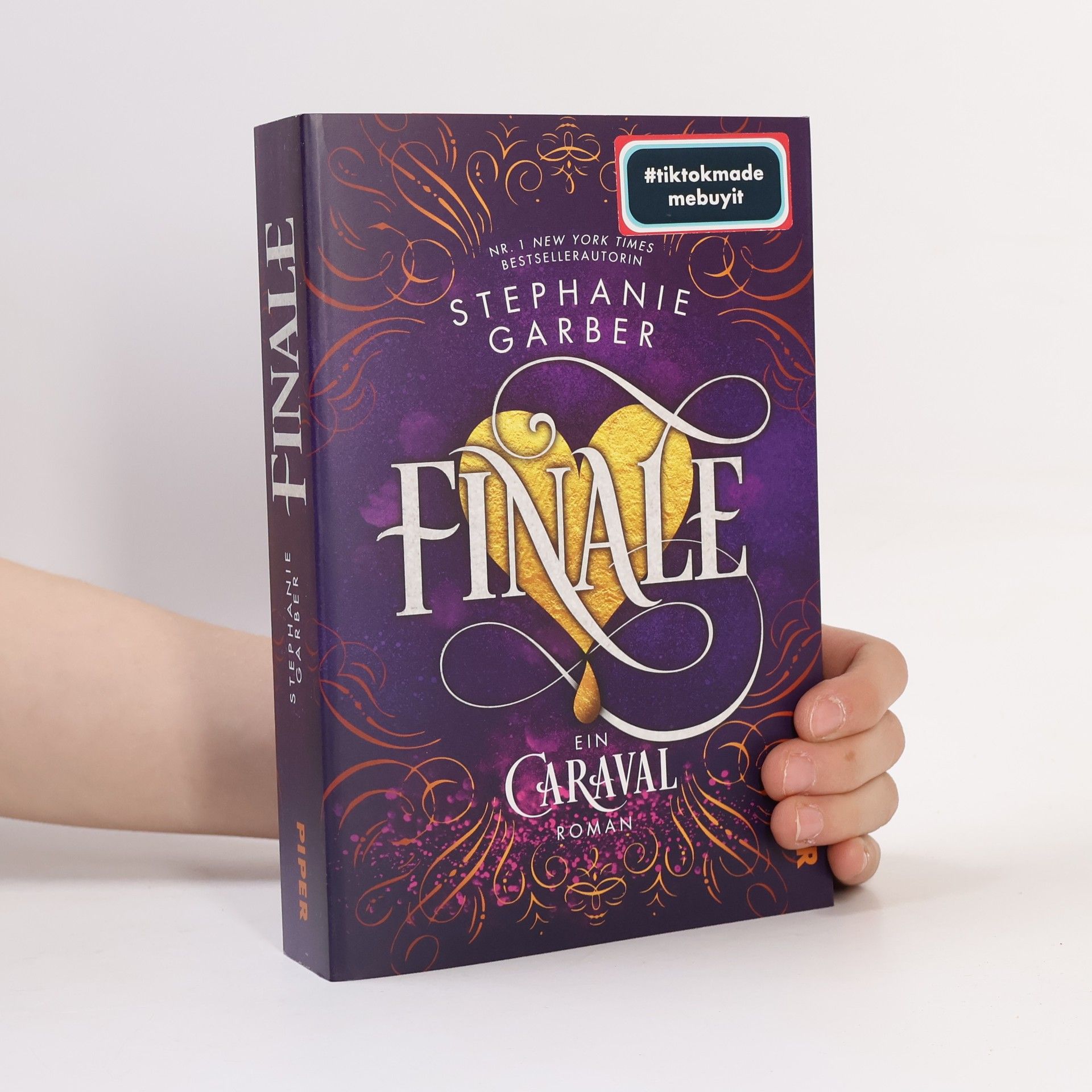 Stephanie Garber Finale