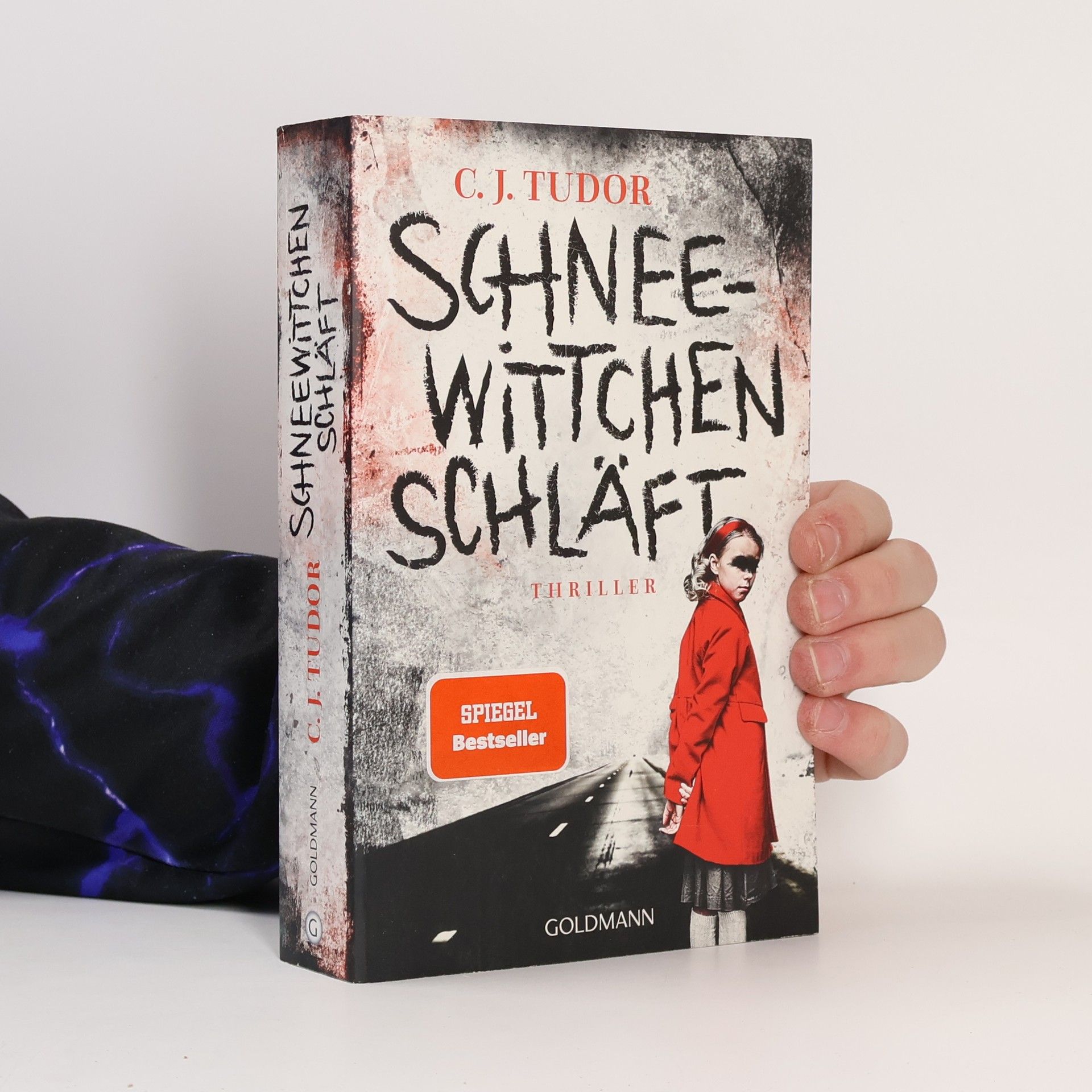 C. J. Tudor Schneewittchen schläft