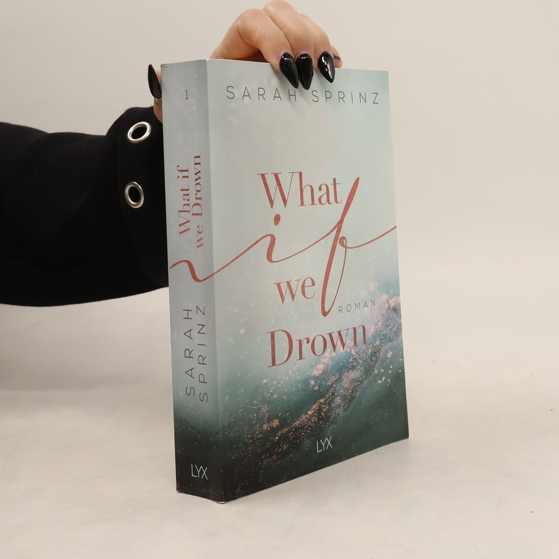 Sarah Sprinz What if we drown