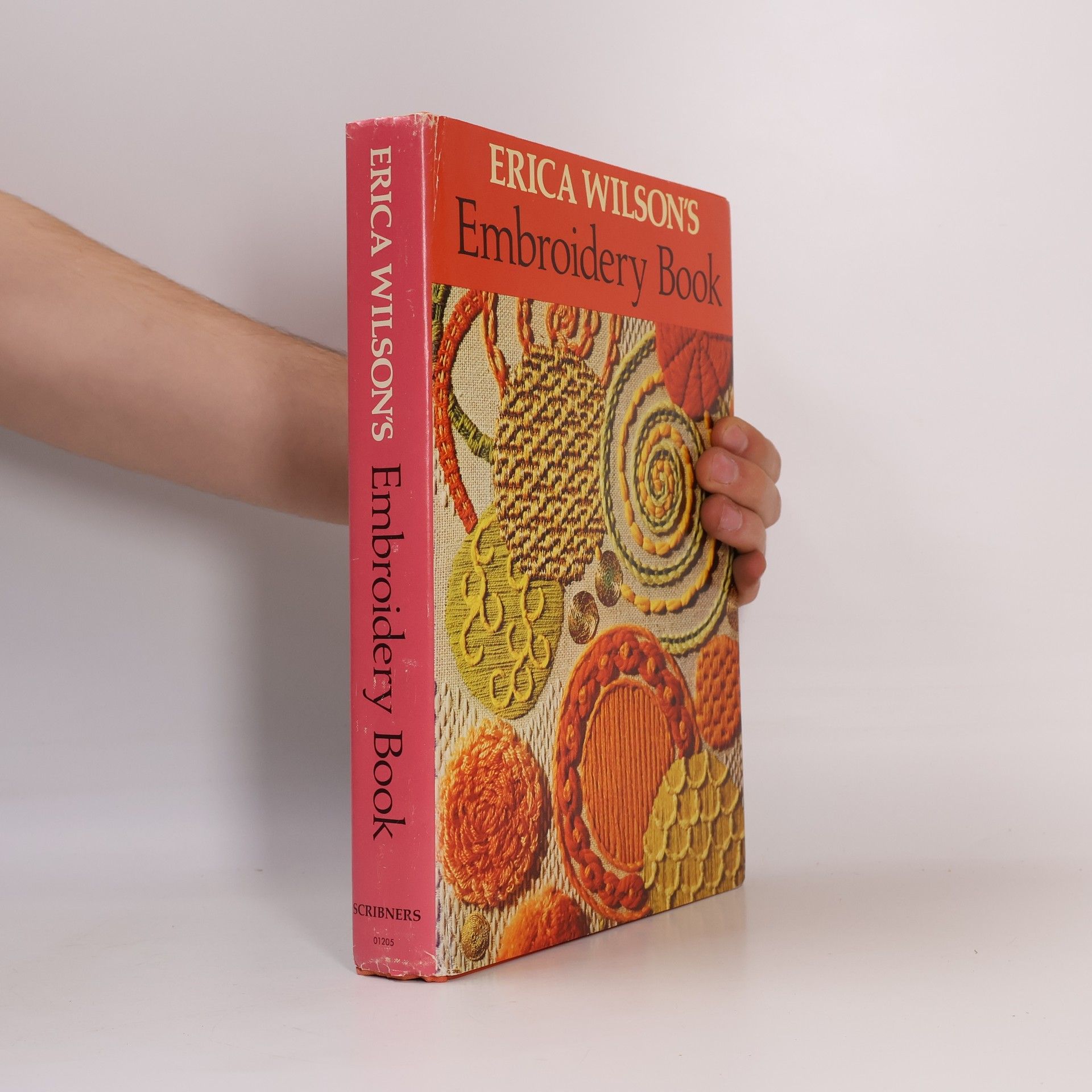 Erica Wilson Erica Wilson's Embroidery Book