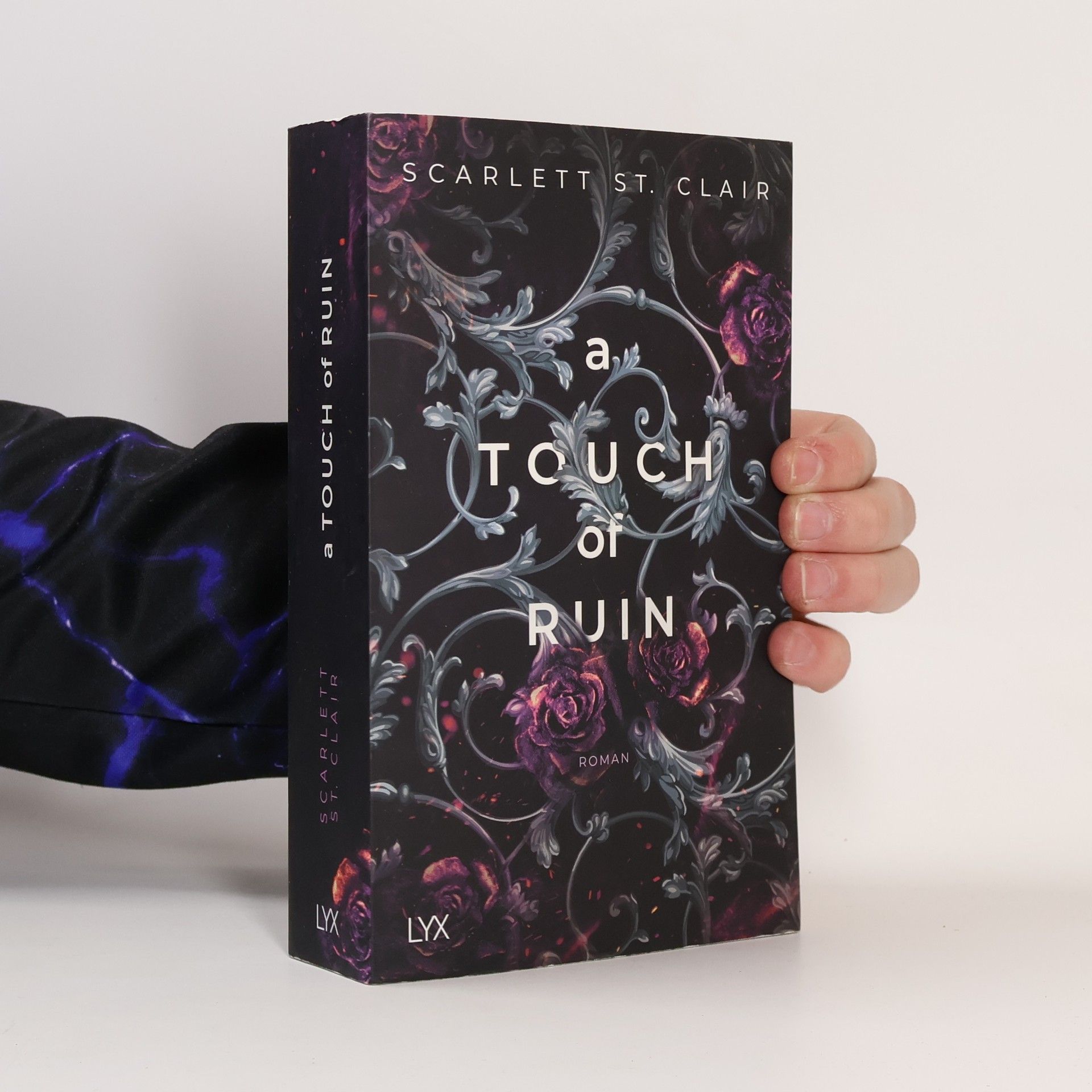 Scarlett St. Clair A Touch of Ruin