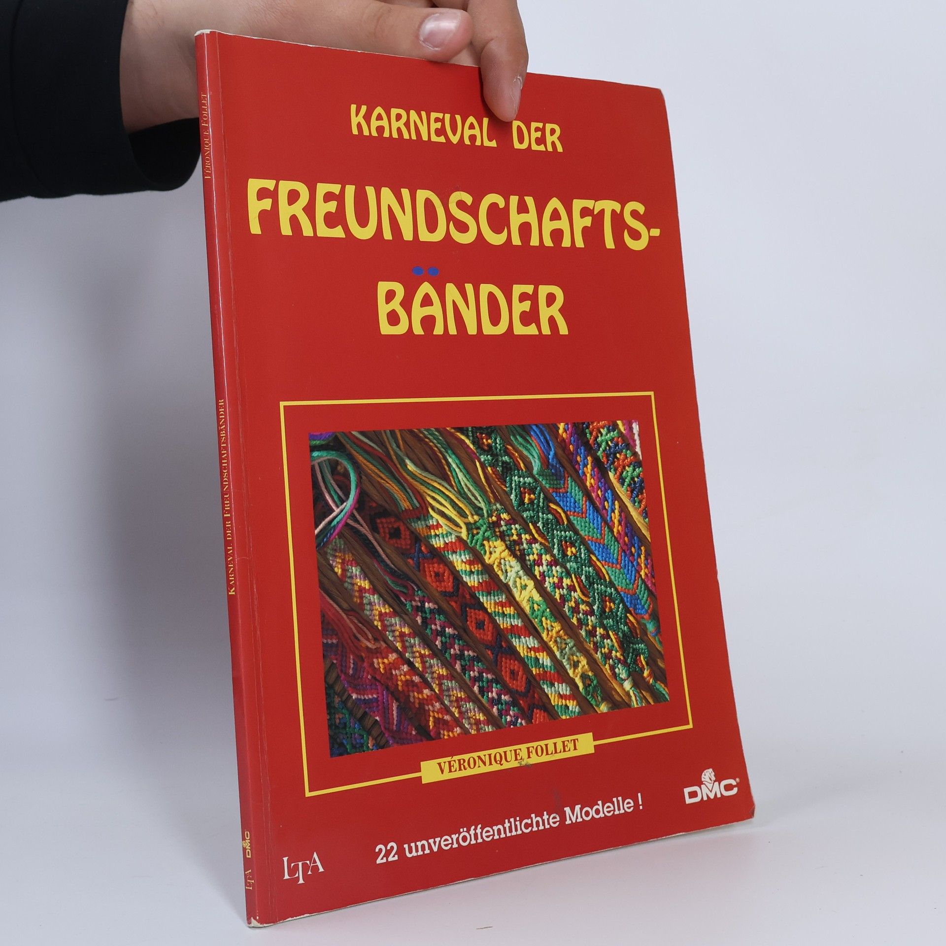 Veronique Follet Karneval der Freundschaftsbänder