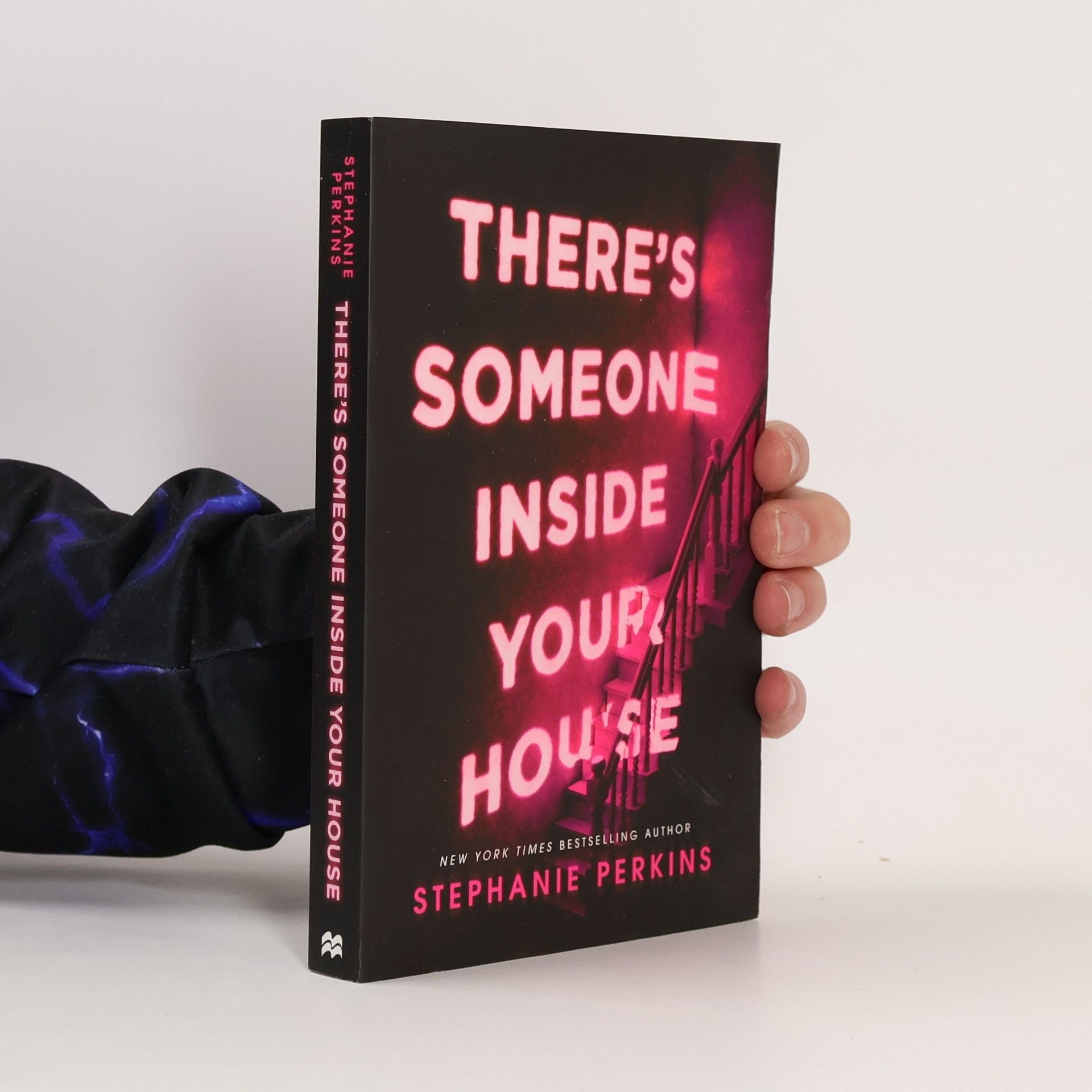 Stephanie Perkins There's Someone Inside Your House